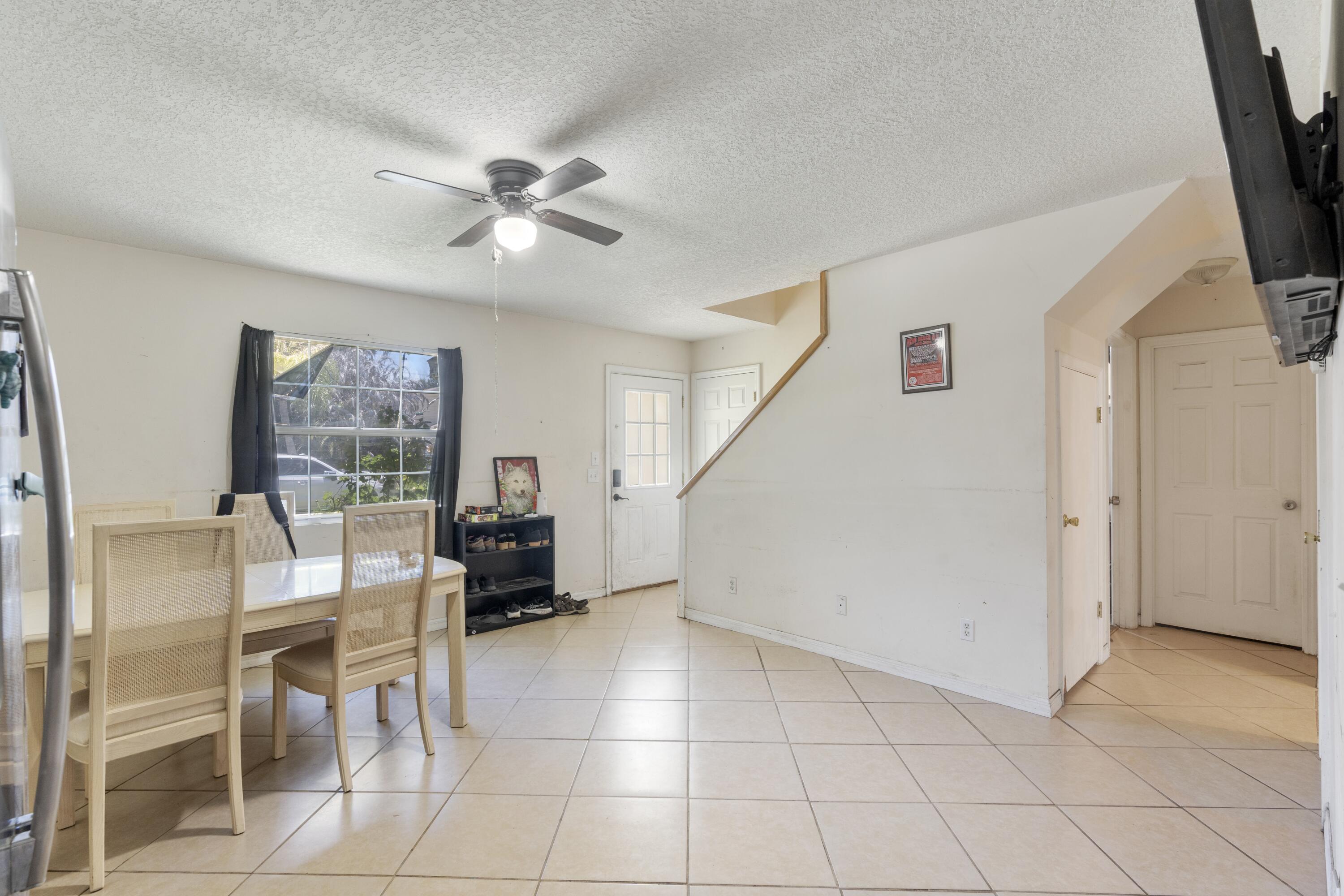 3136 2nd Vero Beach, FL 32968