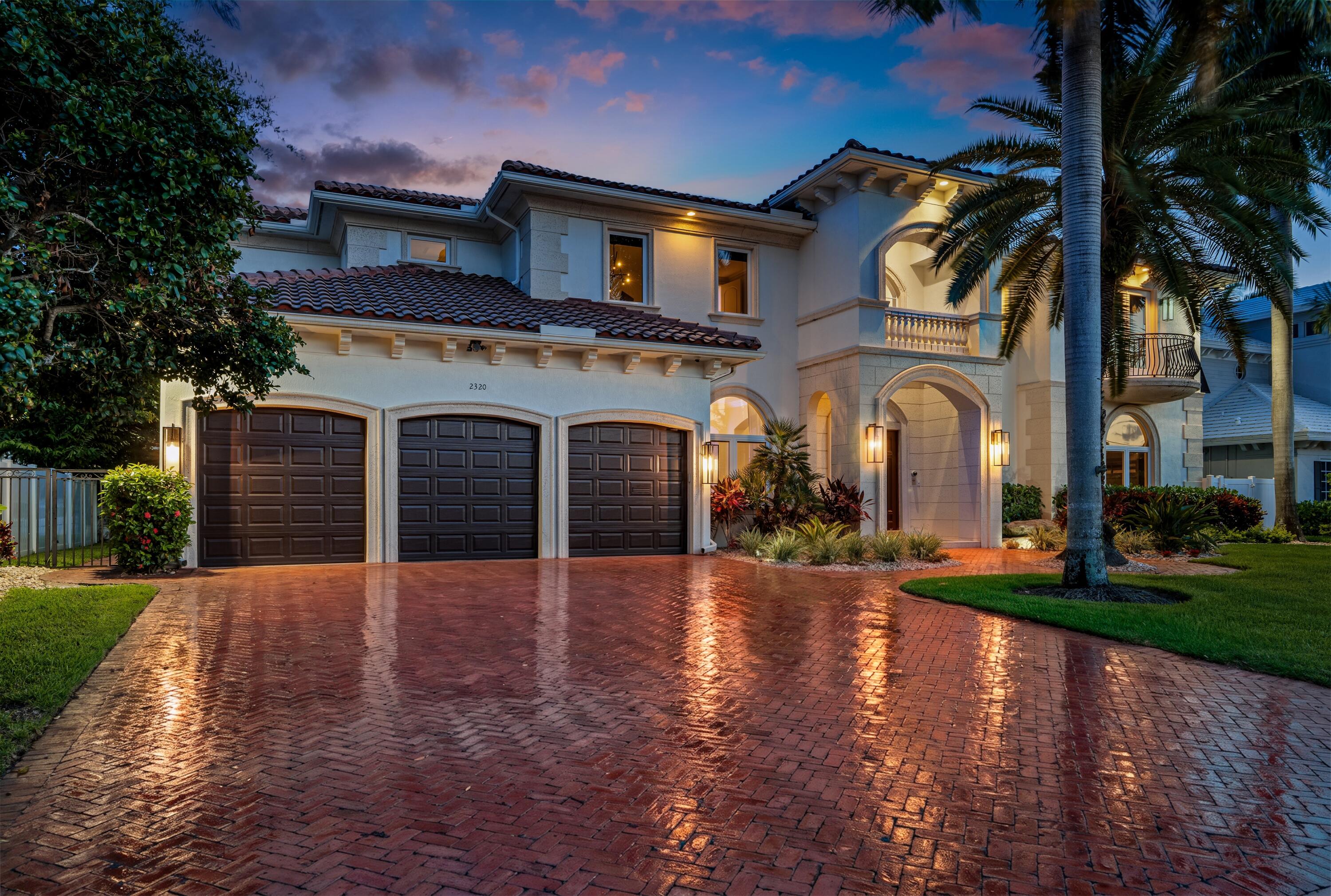 2320 NE 34th