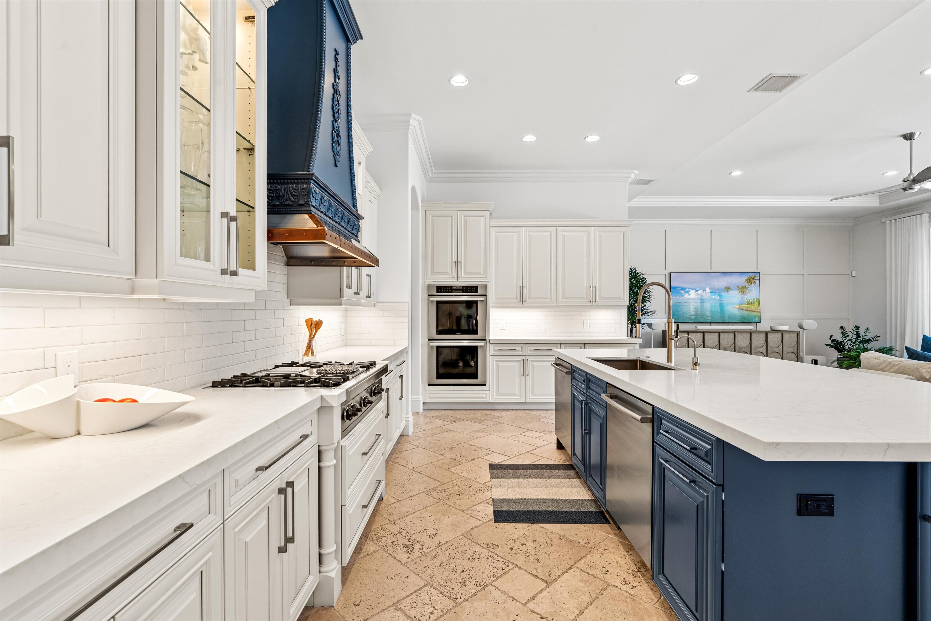 2320 NE 34th Lighthouse Point, FL 33064