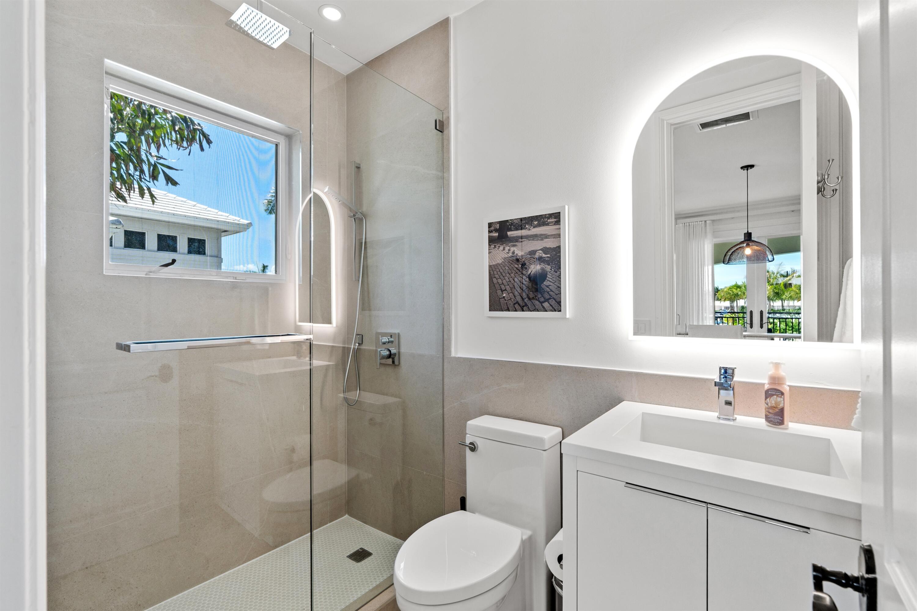 2320 NE 34th Lighthouse Point, FL 33064