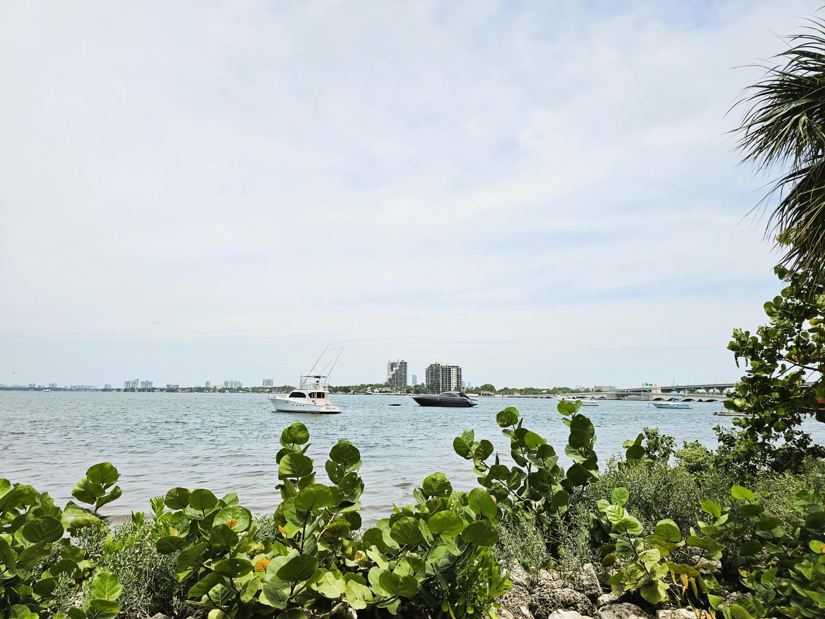 image Aria on the Bay15
