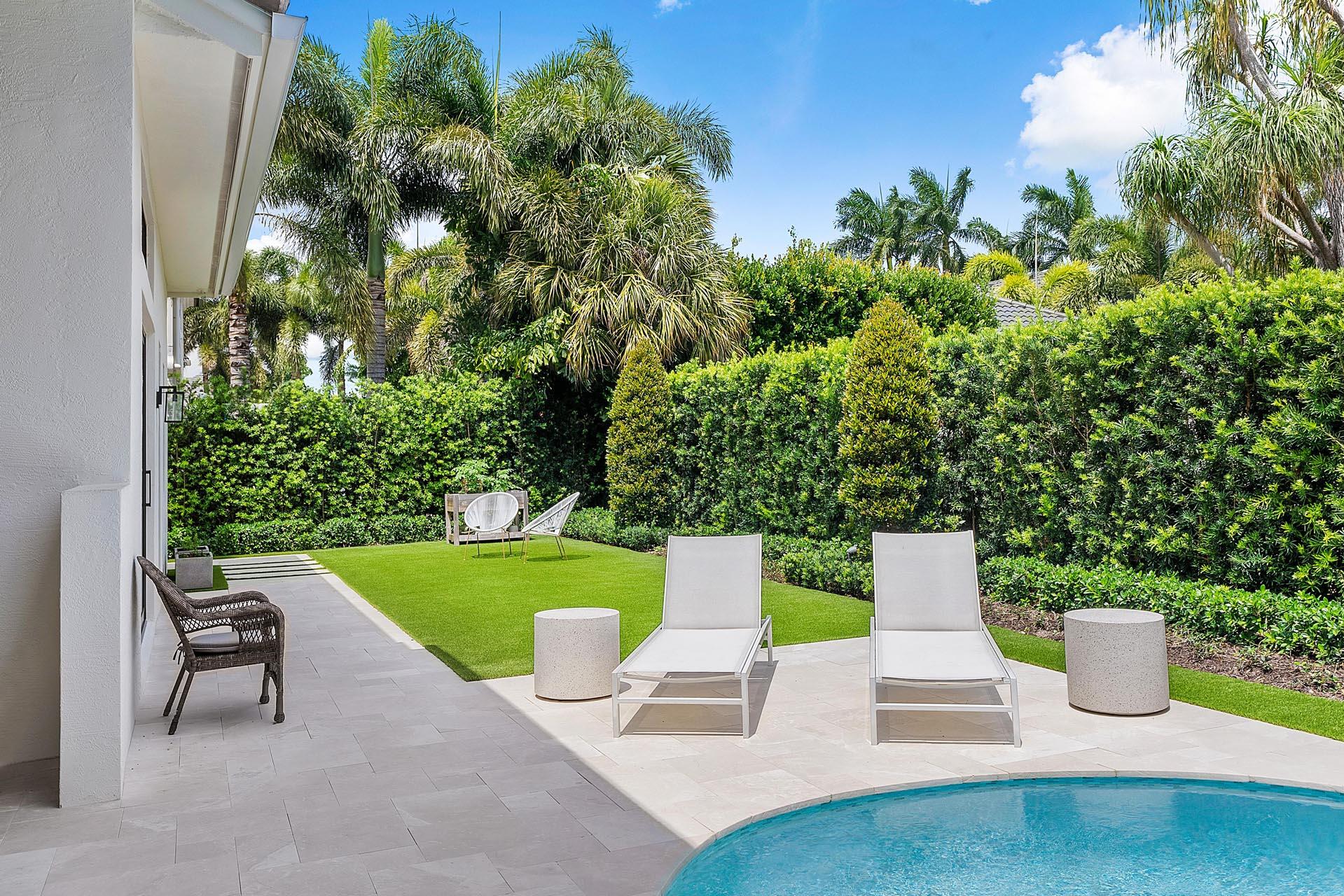 2212 Acorn Palm Rd Boca Raton, FL 33432