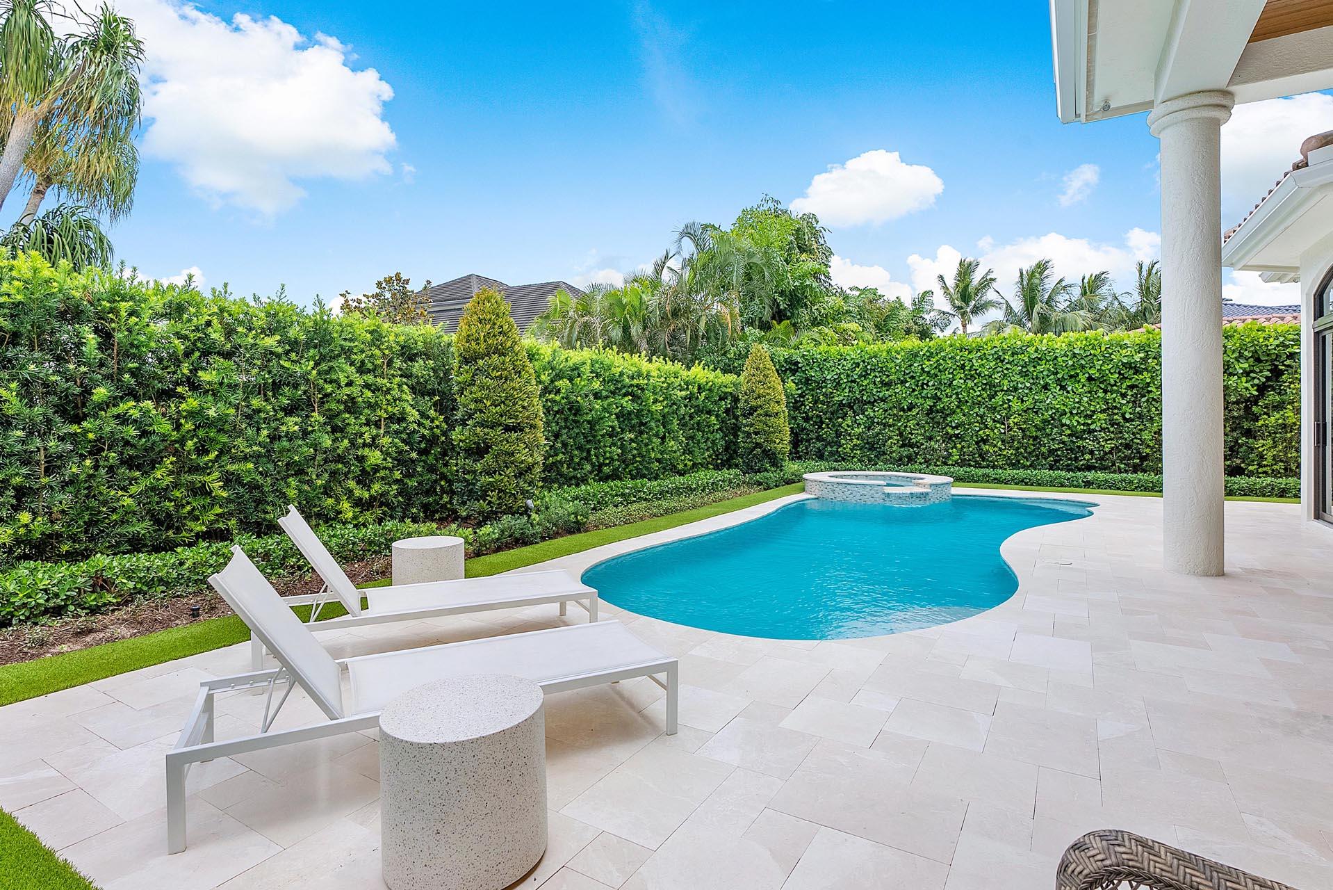 2212 Acorn Palm Rd Boca Raton, FL 33432