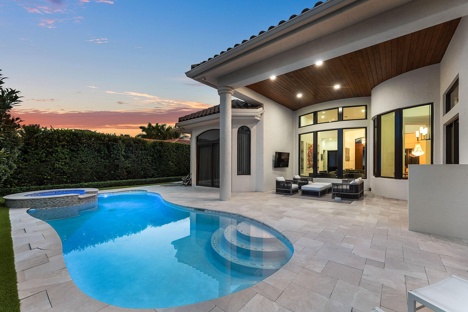 2212 Acorn Palm Rd Boca Raton, FL 33432