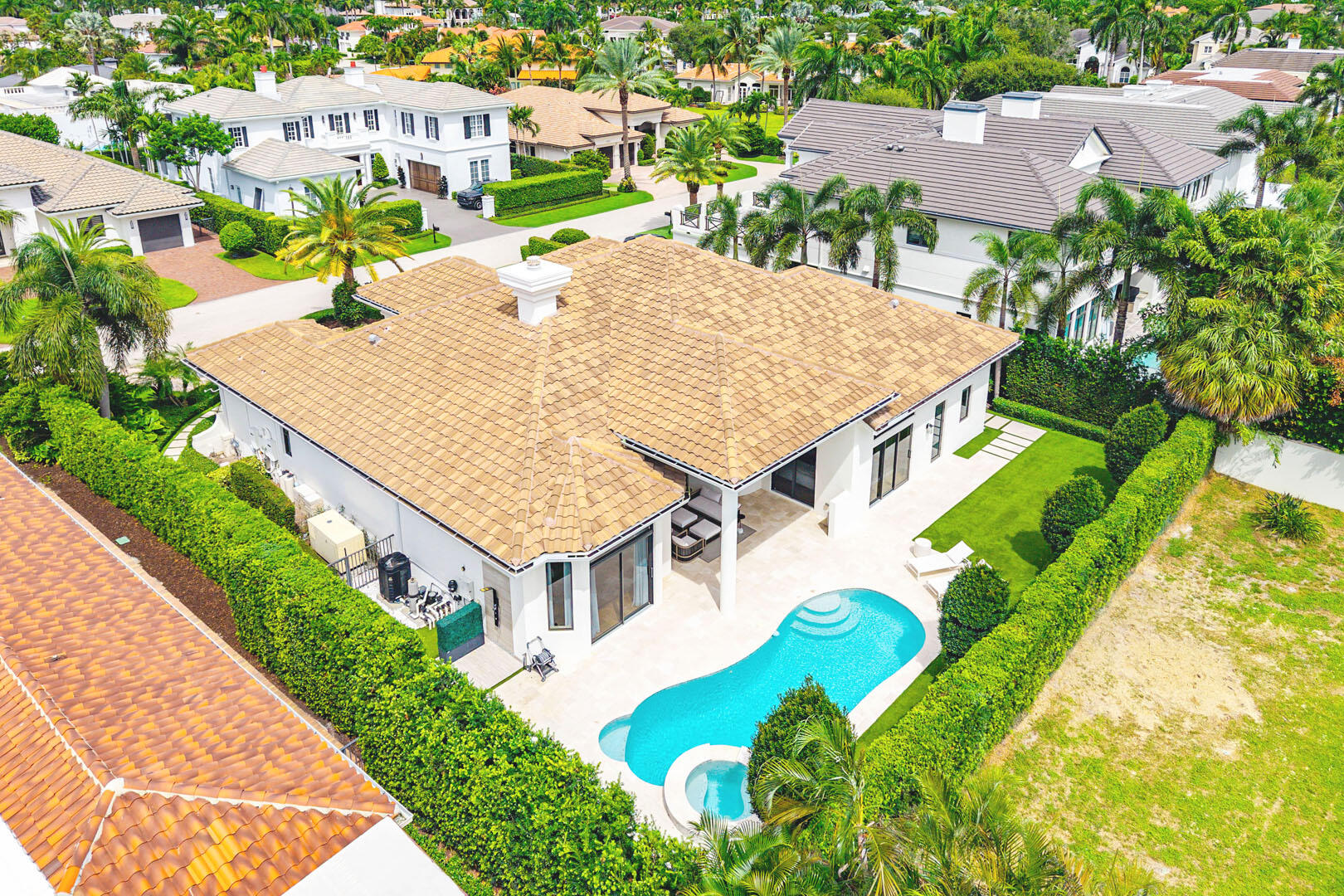 2212 Acorn Palm Rd Boca Raton, FL 33432