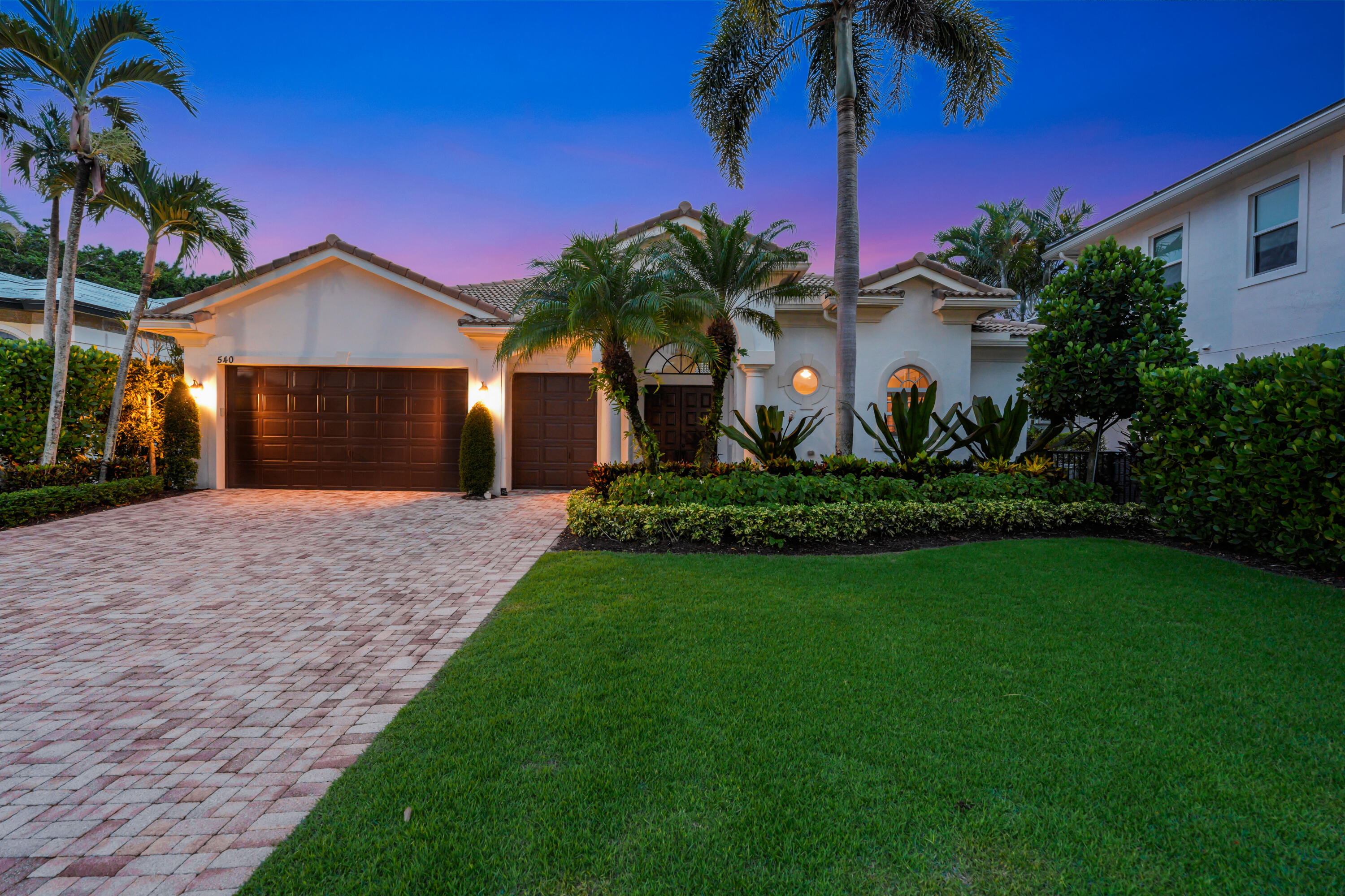 540 Les Jardin Dr