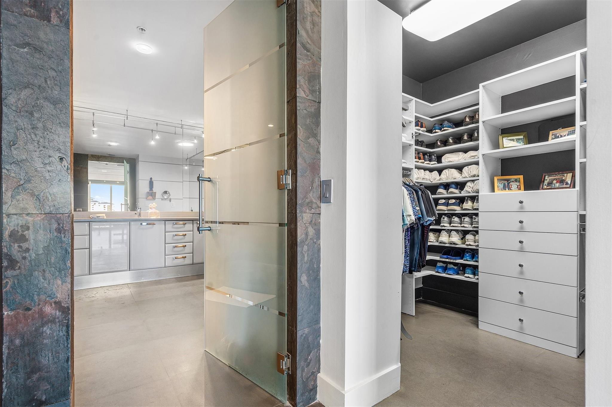 715 Bayshore Dr #1004 Fort Lauderdale, FL 33304