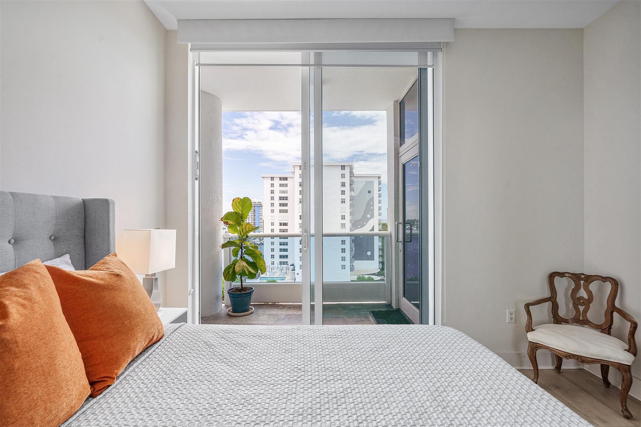 715 Bayshore Dr #1004 Fort Lauderdale, FL 33304