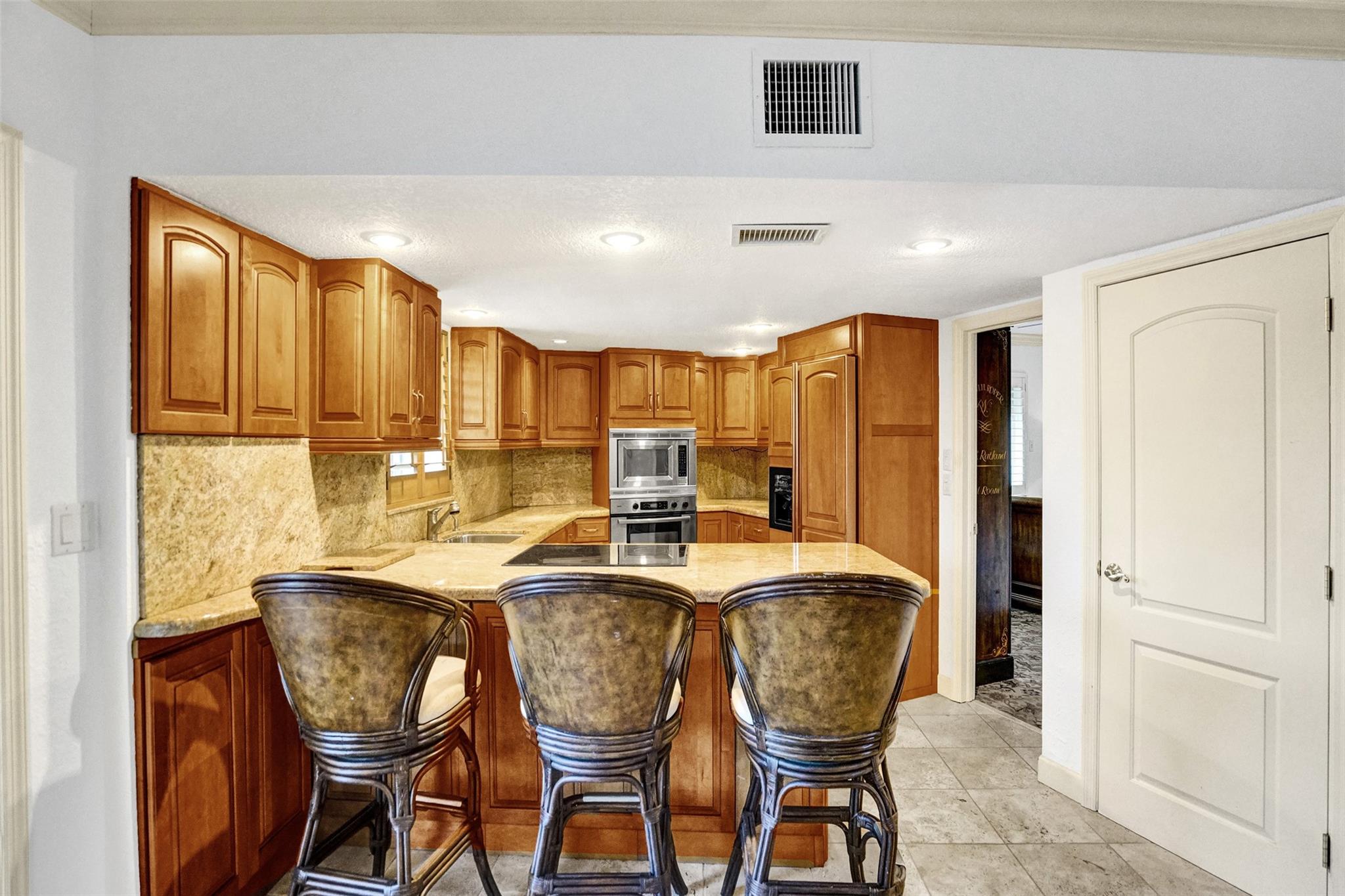 1000 SE 4th St #219 Fort Lauderdale, FL 33301