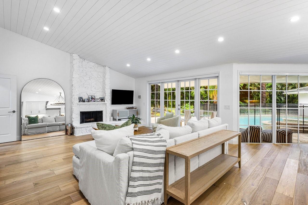 17844 Scarsdale Way Boca Raton, FL 33496