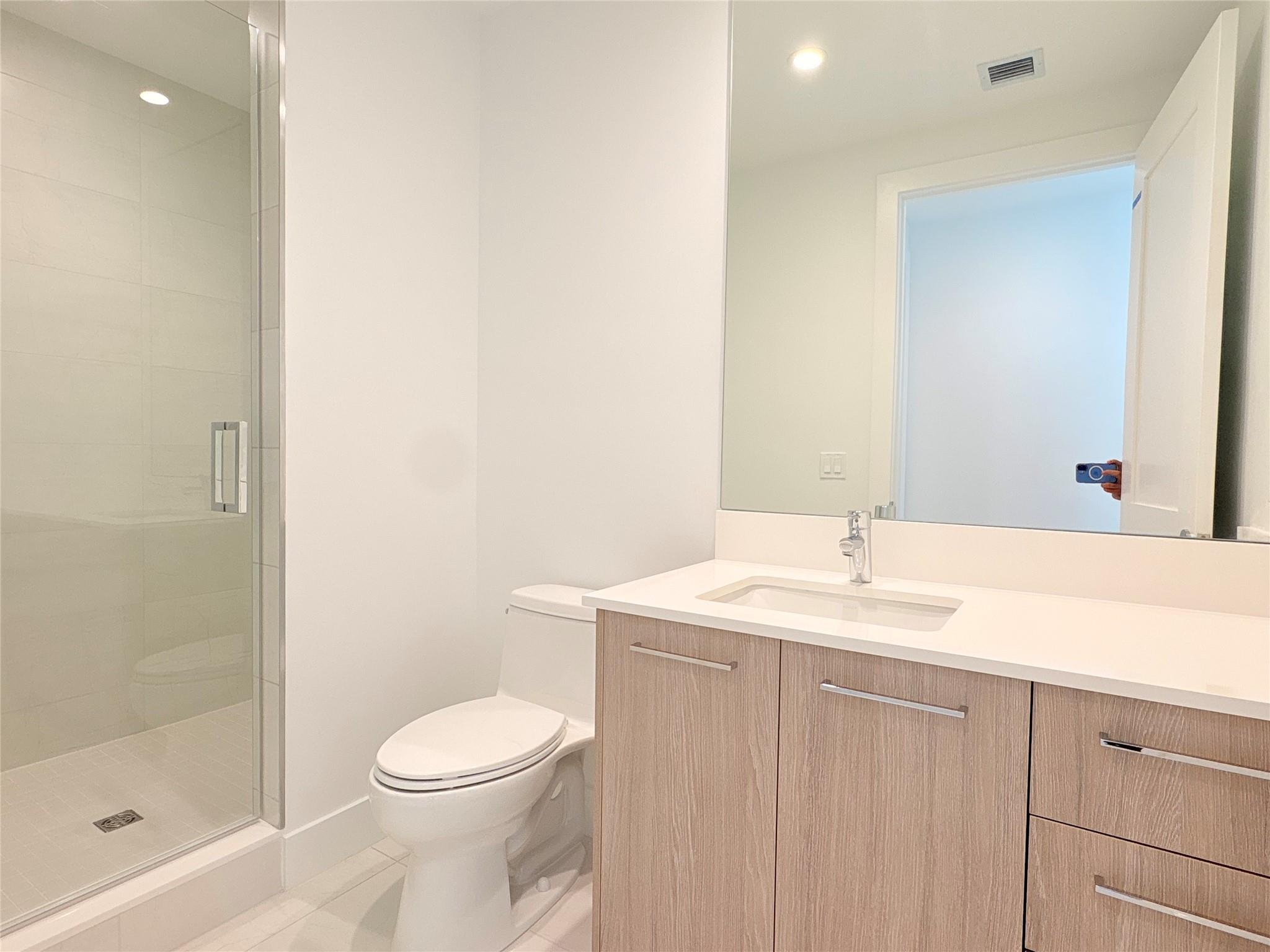 151 N Seabreeze Blvd #0703-E Fort Lauderdale, FL 33304