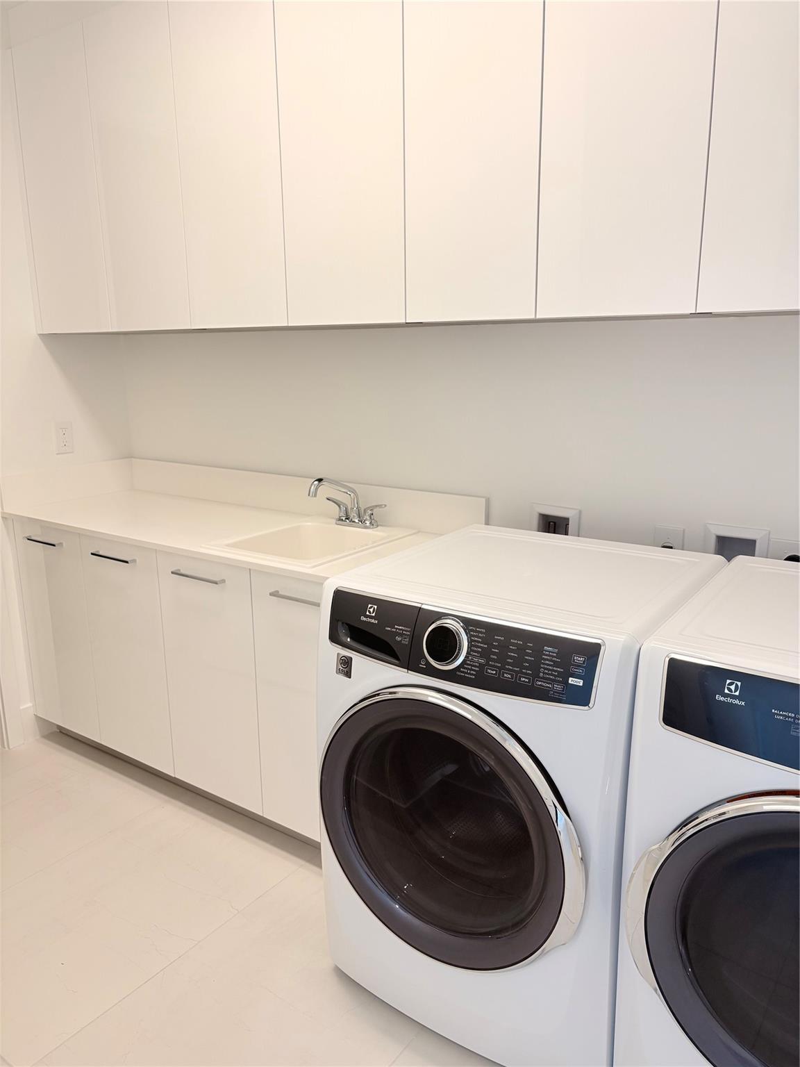 151 N Seabreeze Blvd #0703-E Fort Lauderdale, FL 33304