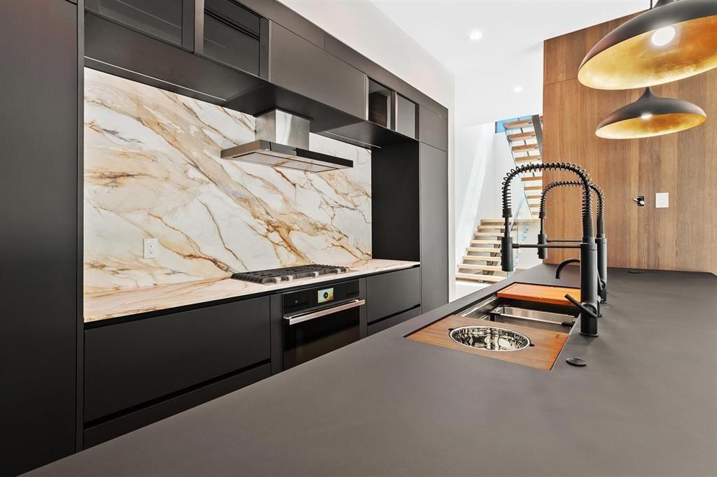 607 NE 17th Ave Fort Lauderdale, FL 33304