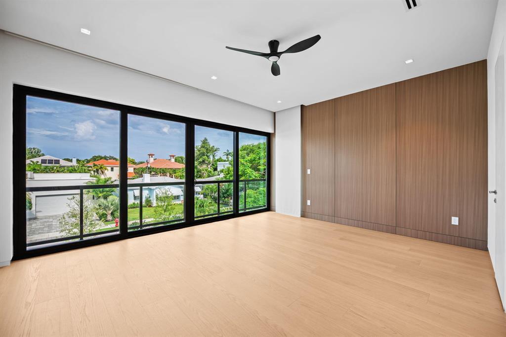 607 NE 17th Fort Lauderdale, FL 33304