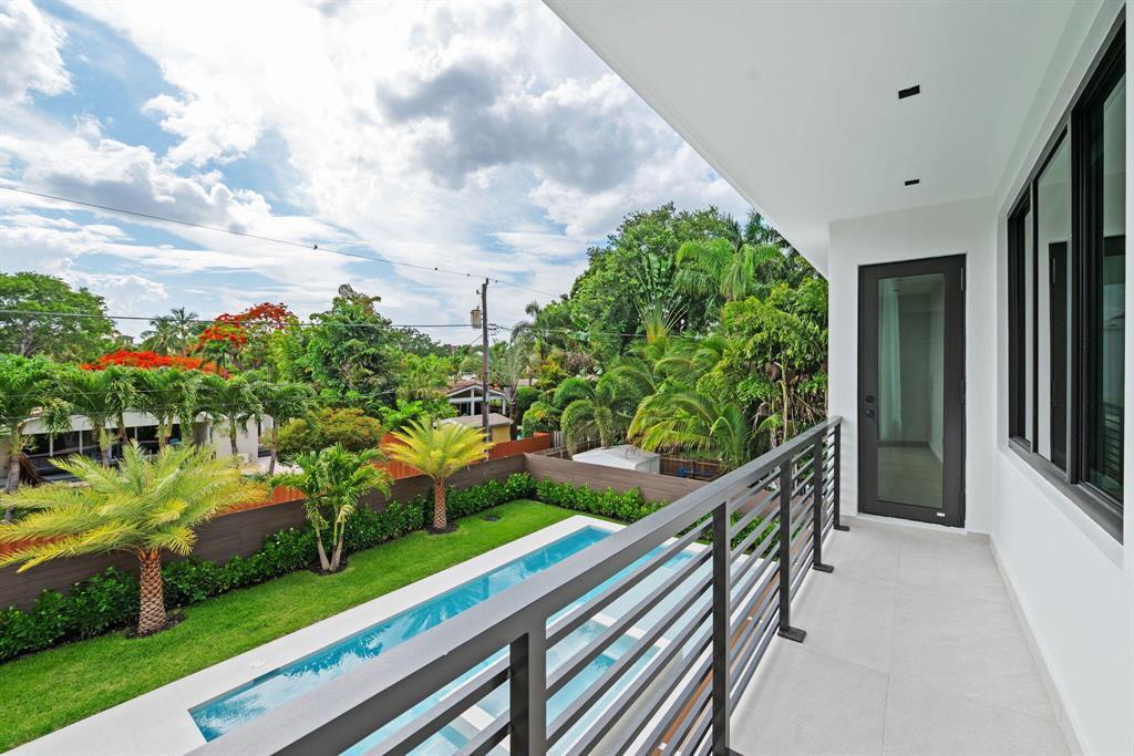 607 NE 17th Fort Lauderdale, FL 33304