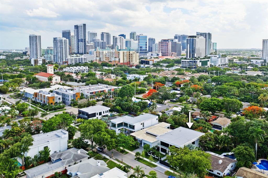 607 NE 17th Fort Lauderdale, FL 33304