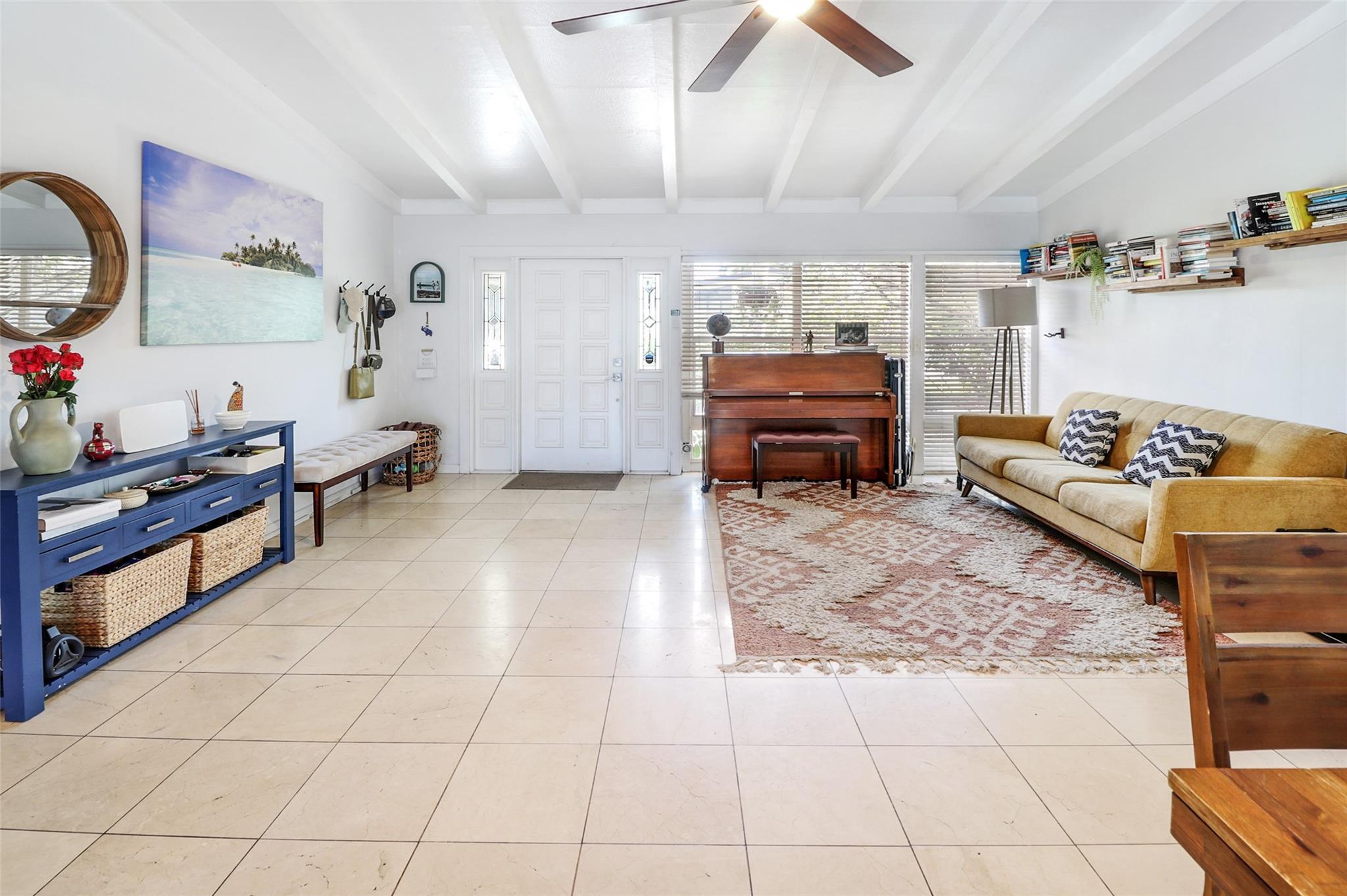 2625 E Gulfstream Ln Fort Lauderdale, FL 33312