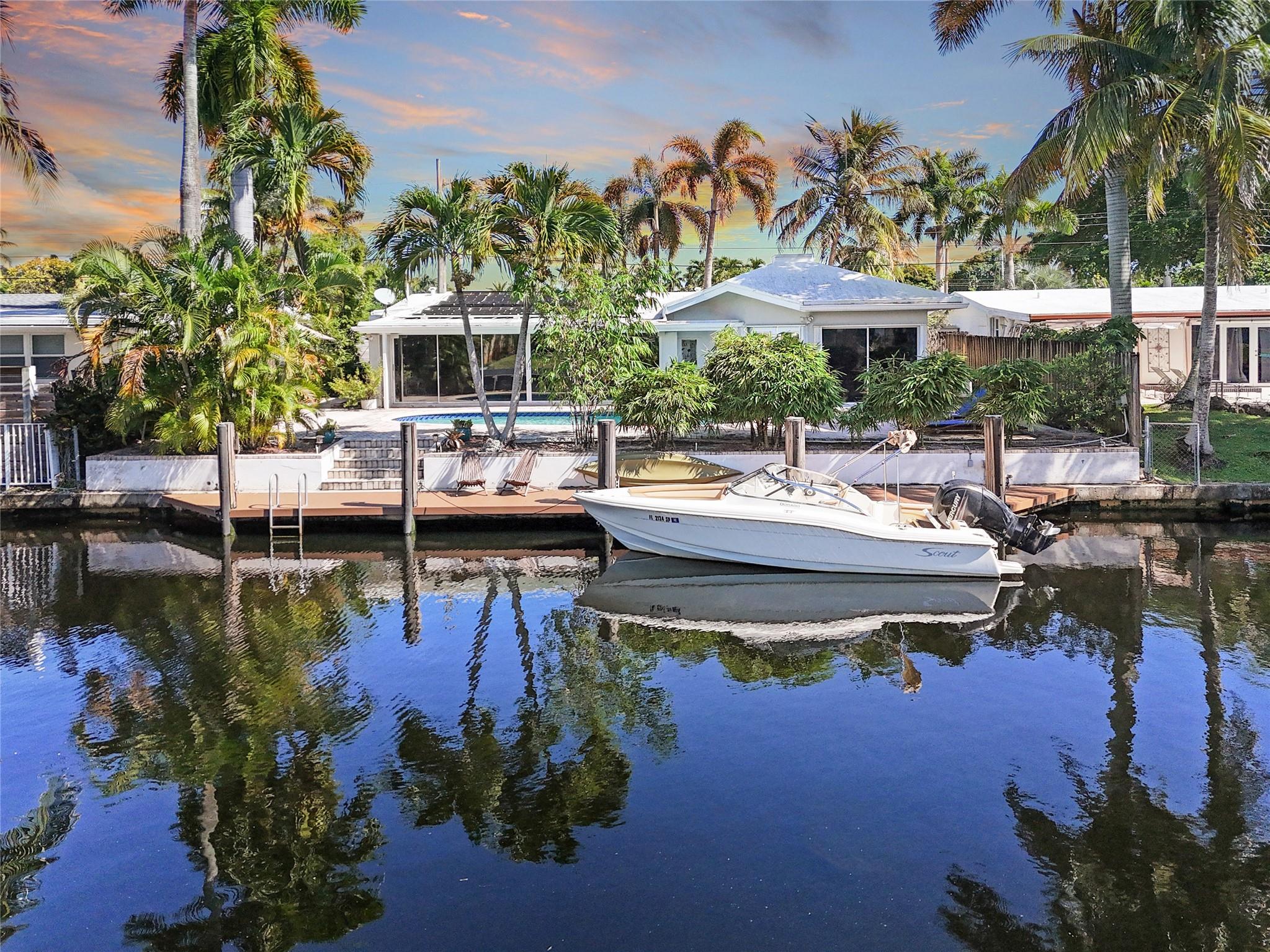 2625 E Gulfstream Ln Fort Lauderdale, FL 33312