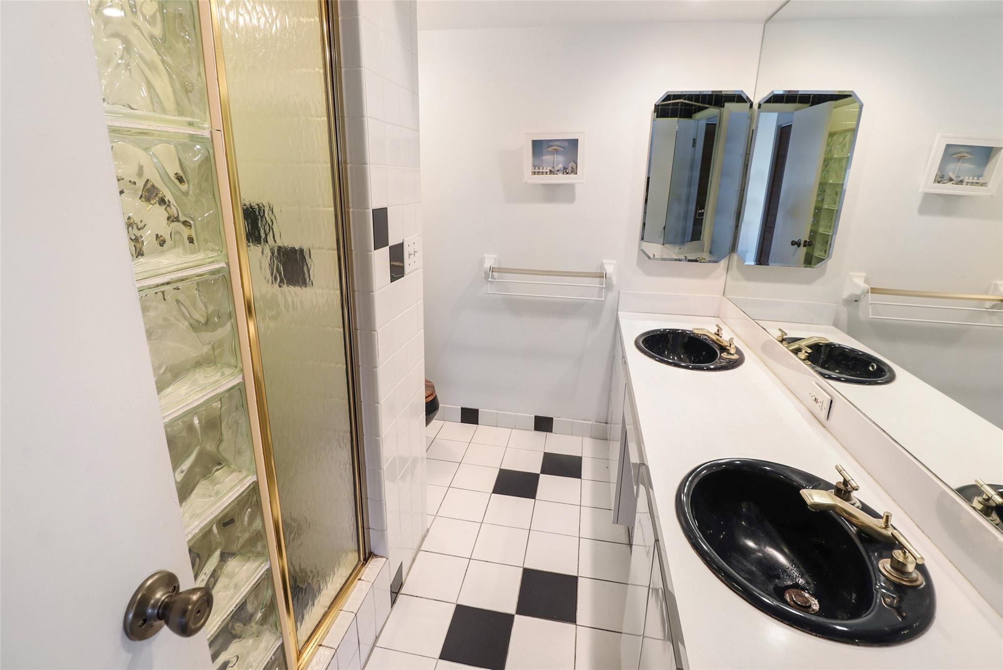 2625 E Gulfstream Ln Fort Lauderdale, FL 33312