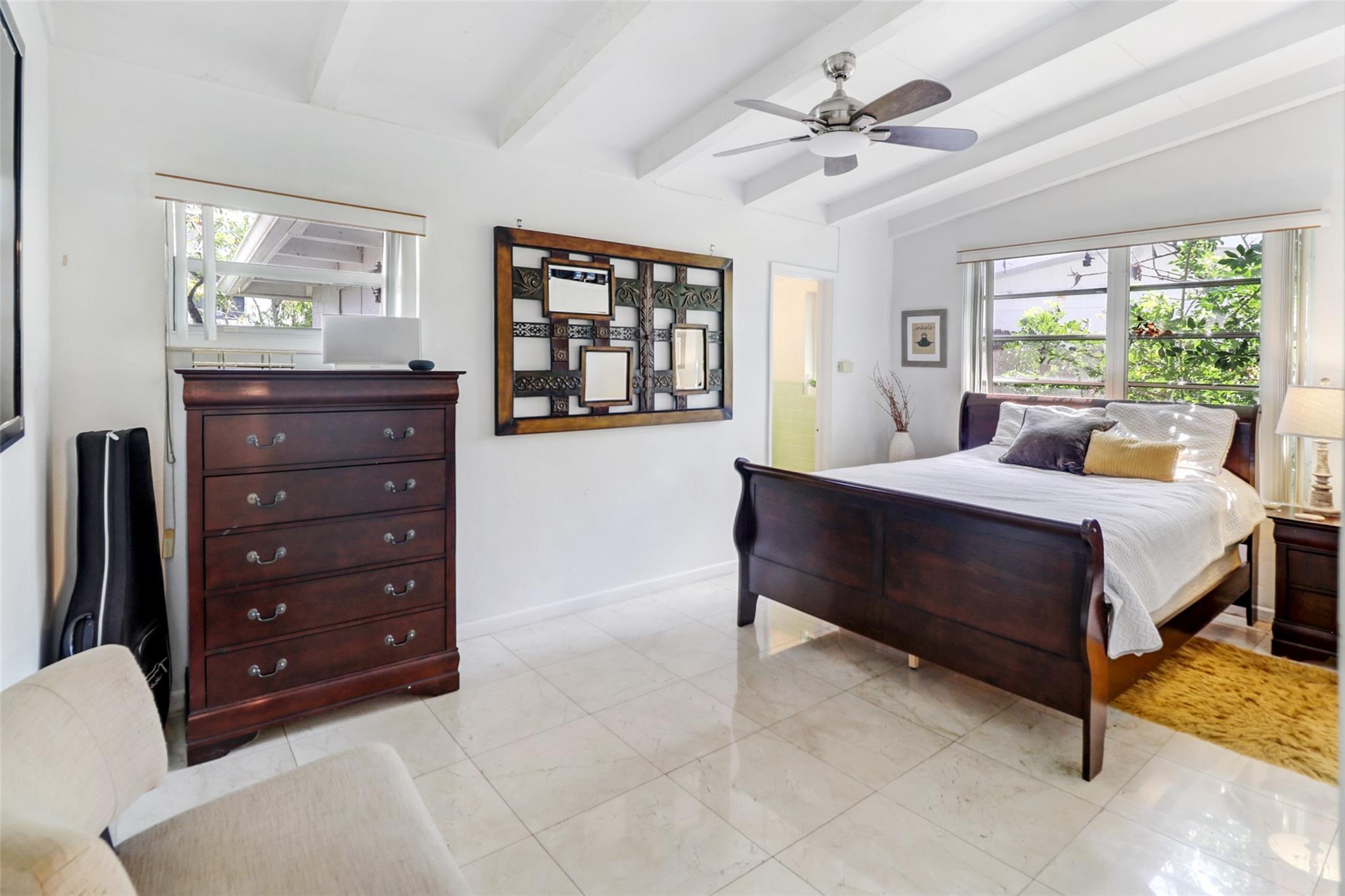 2625 E Gulfstream Ln Fort Lauderdale, FL 33312