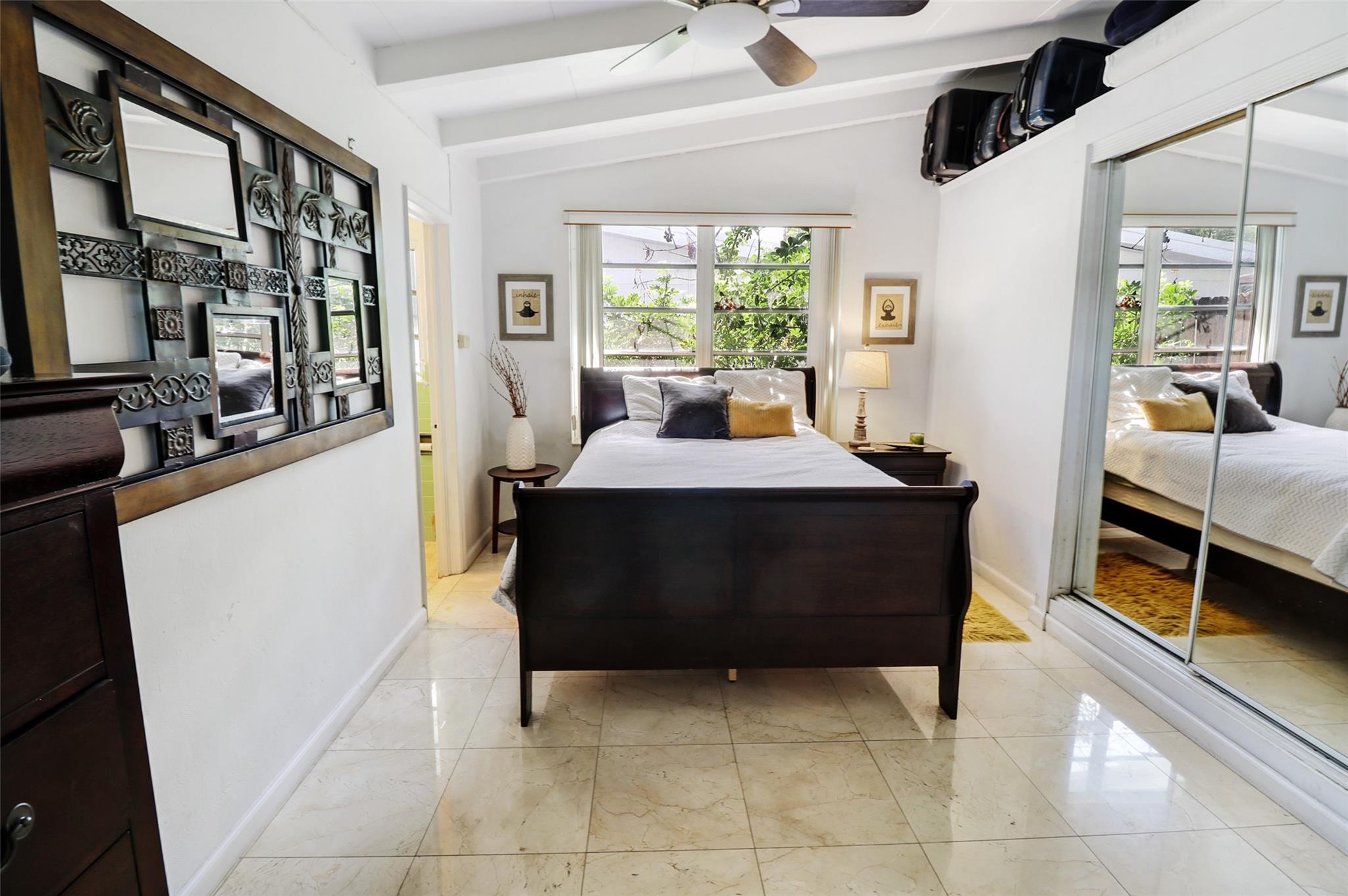 2625 E Gulfstream Ln Fort Lauderdale, FL 33312