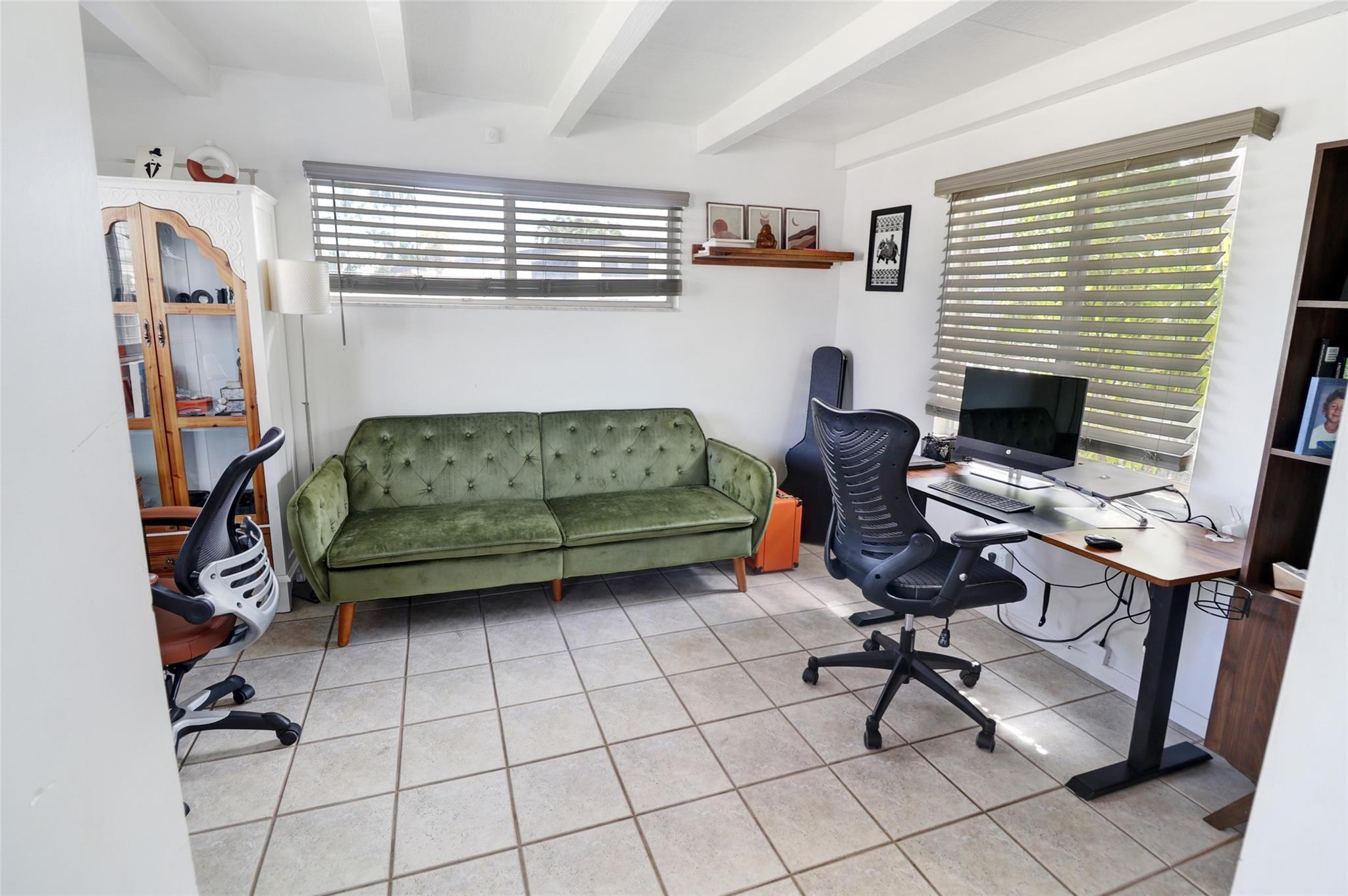 2625 E Gulfstream Ln Fort Lauderdale, FL 33312