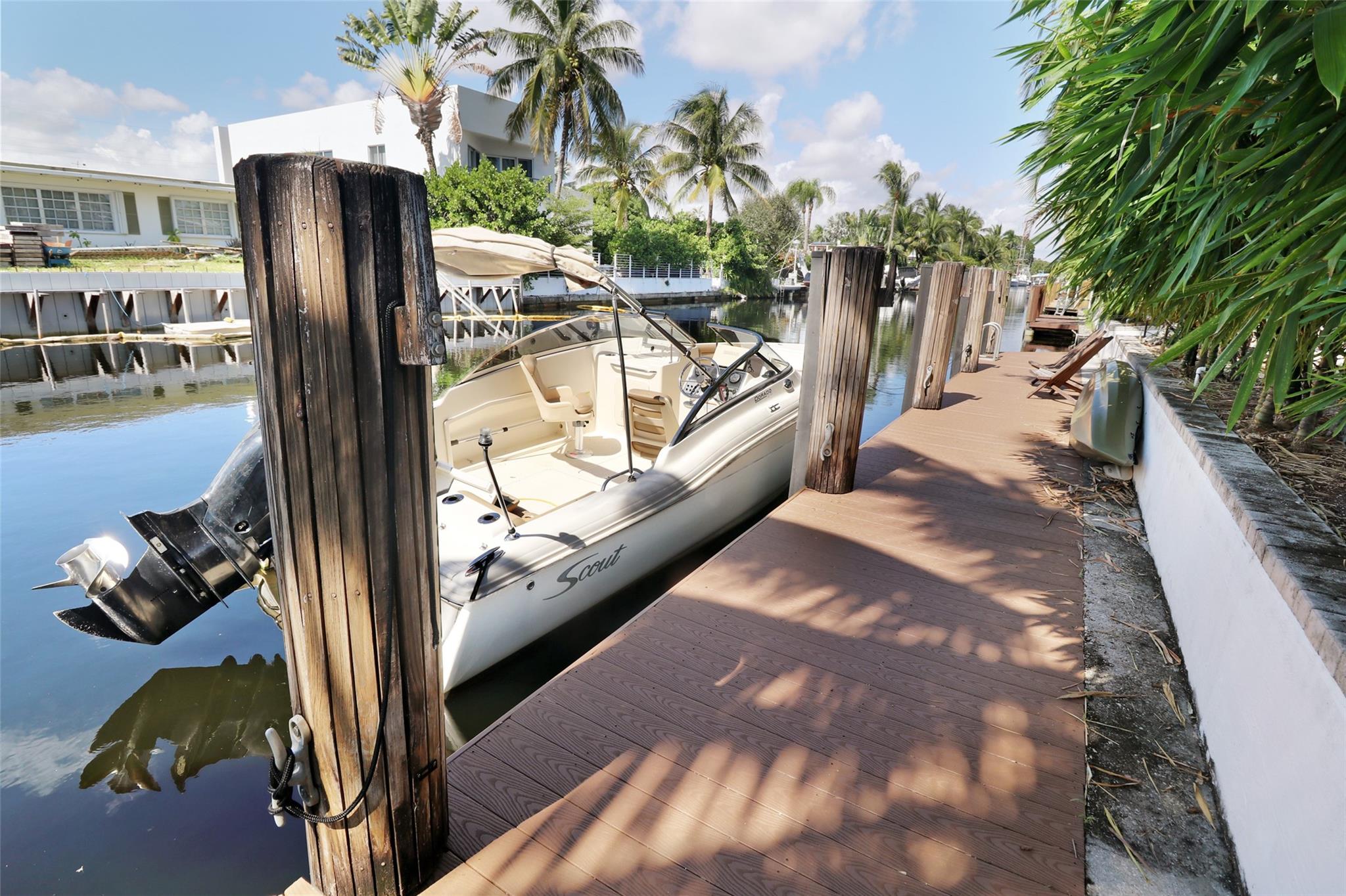 2625 E Gulfstream Ln Fort Lauderdale, FL 33312