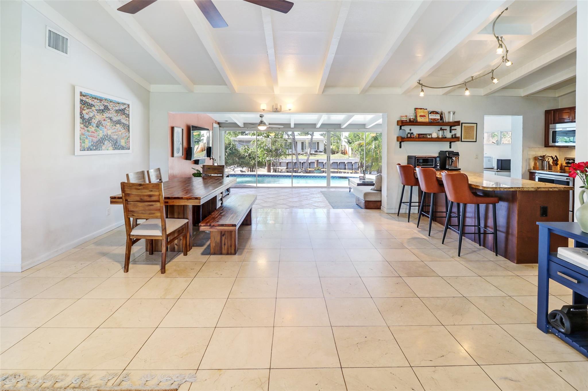 2625 E Gulfstream Ln Fort Lauderdale, FL 33312