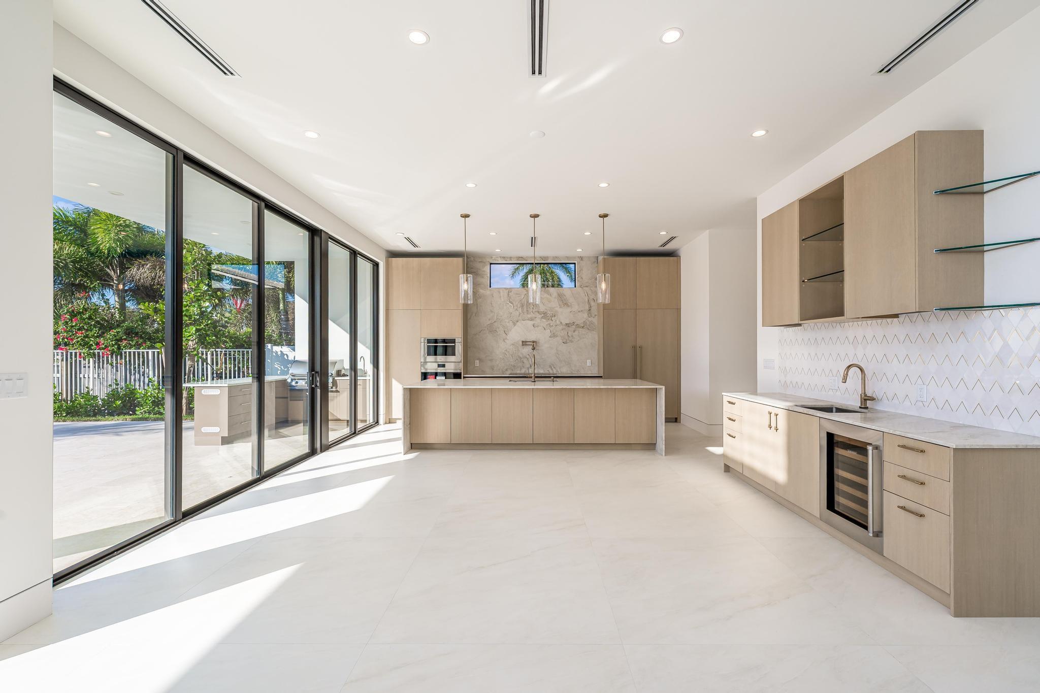 2612 NE 4th St Pompano Beach, FL 33062