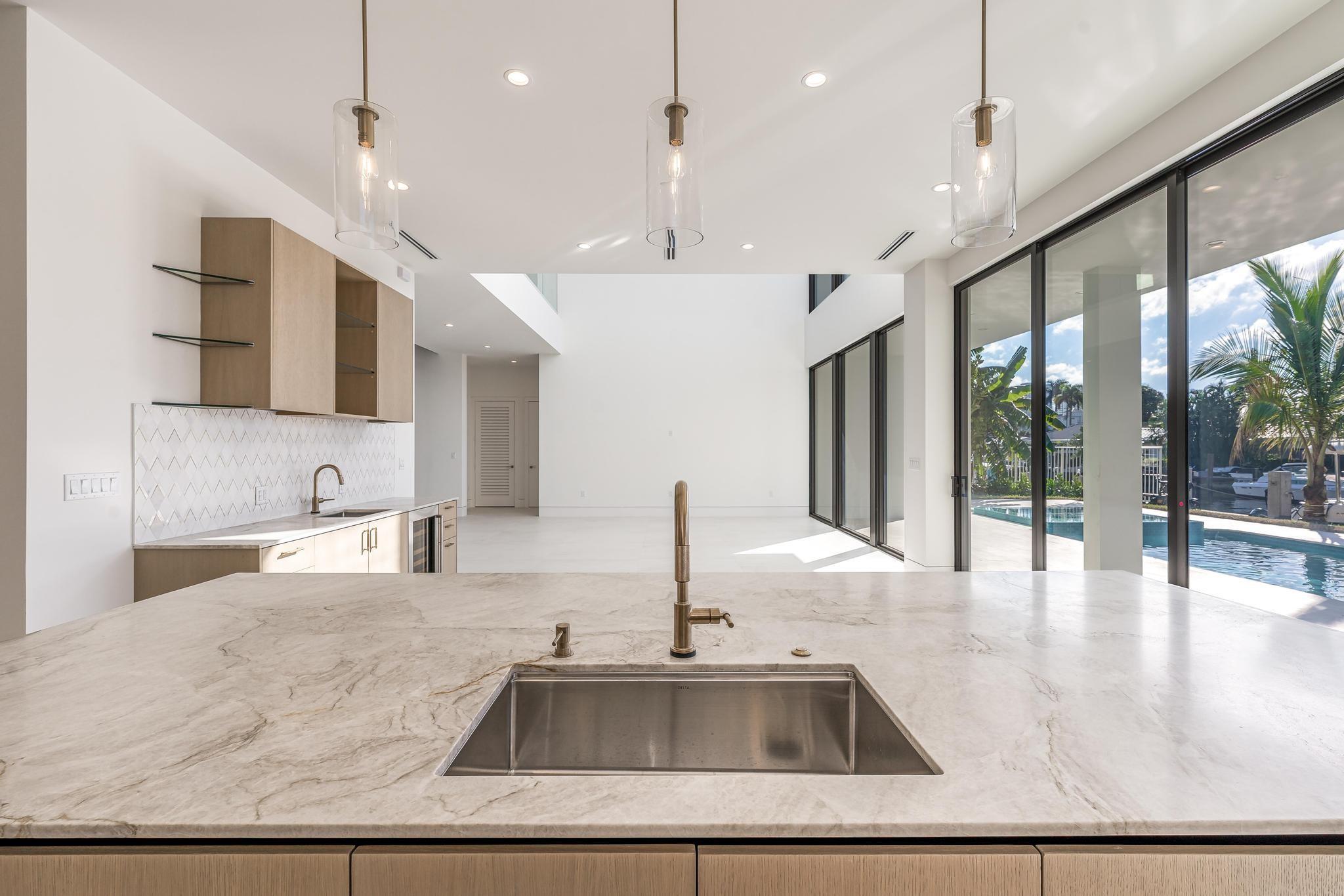 2612 NE 4th St Pompano Beach, FL 33062