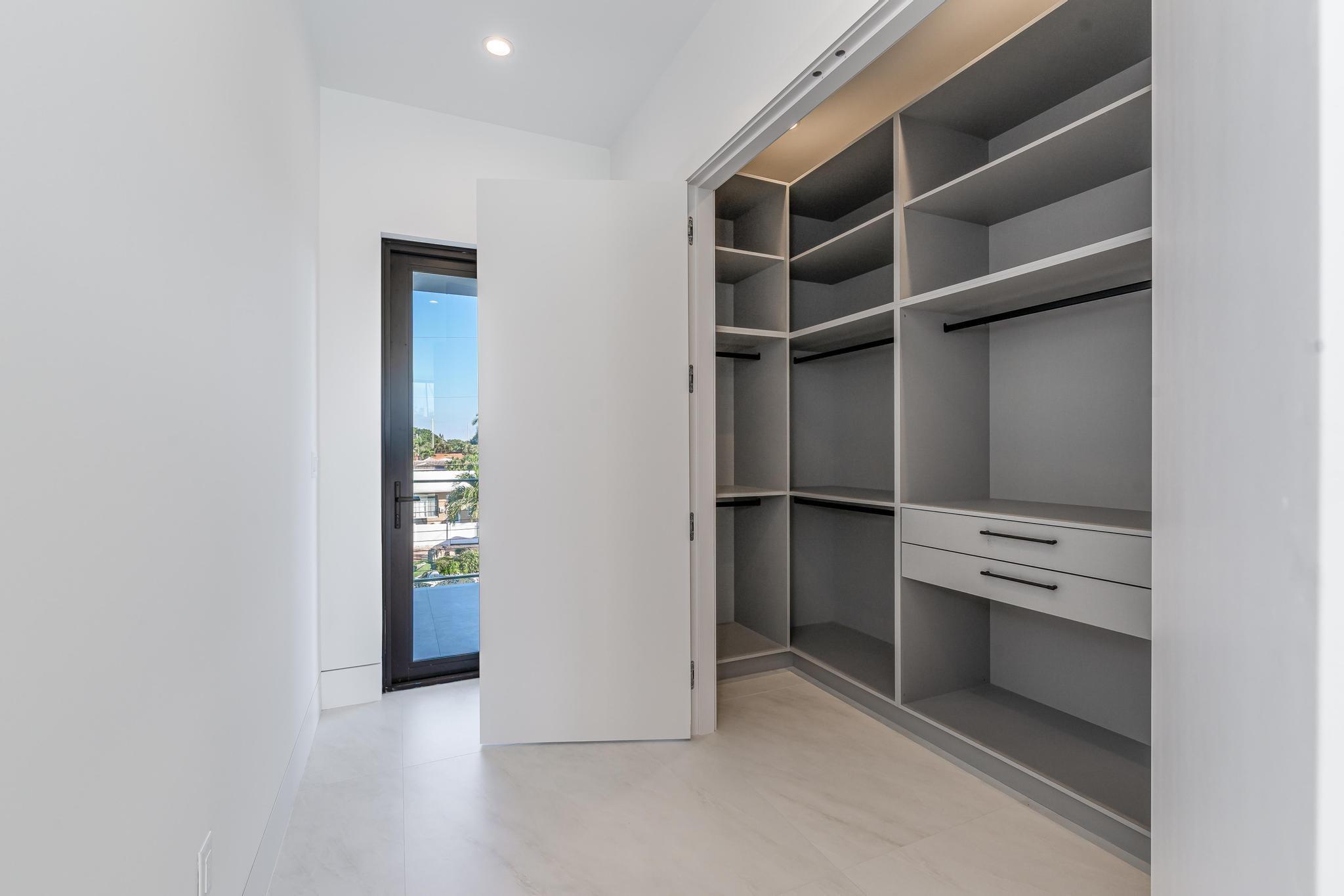 2612 NE 4th St Pompano Beach, FL 33062