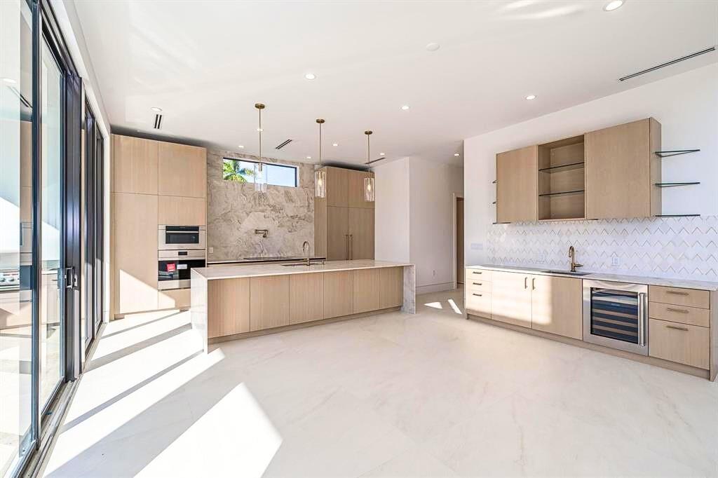 2612 NE 4th St Pompano Beach, FL 33062