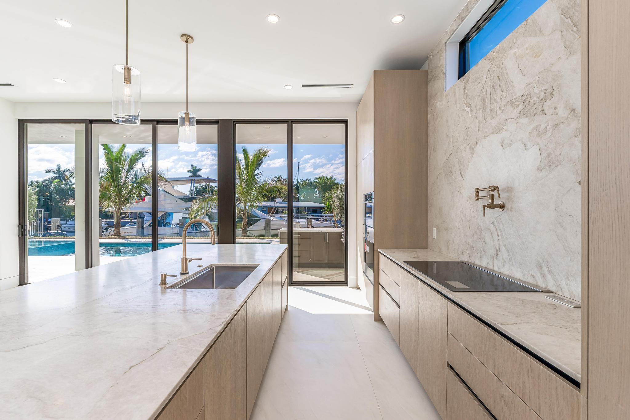 2612 NE 4th St Pompano Beach, FL 33062