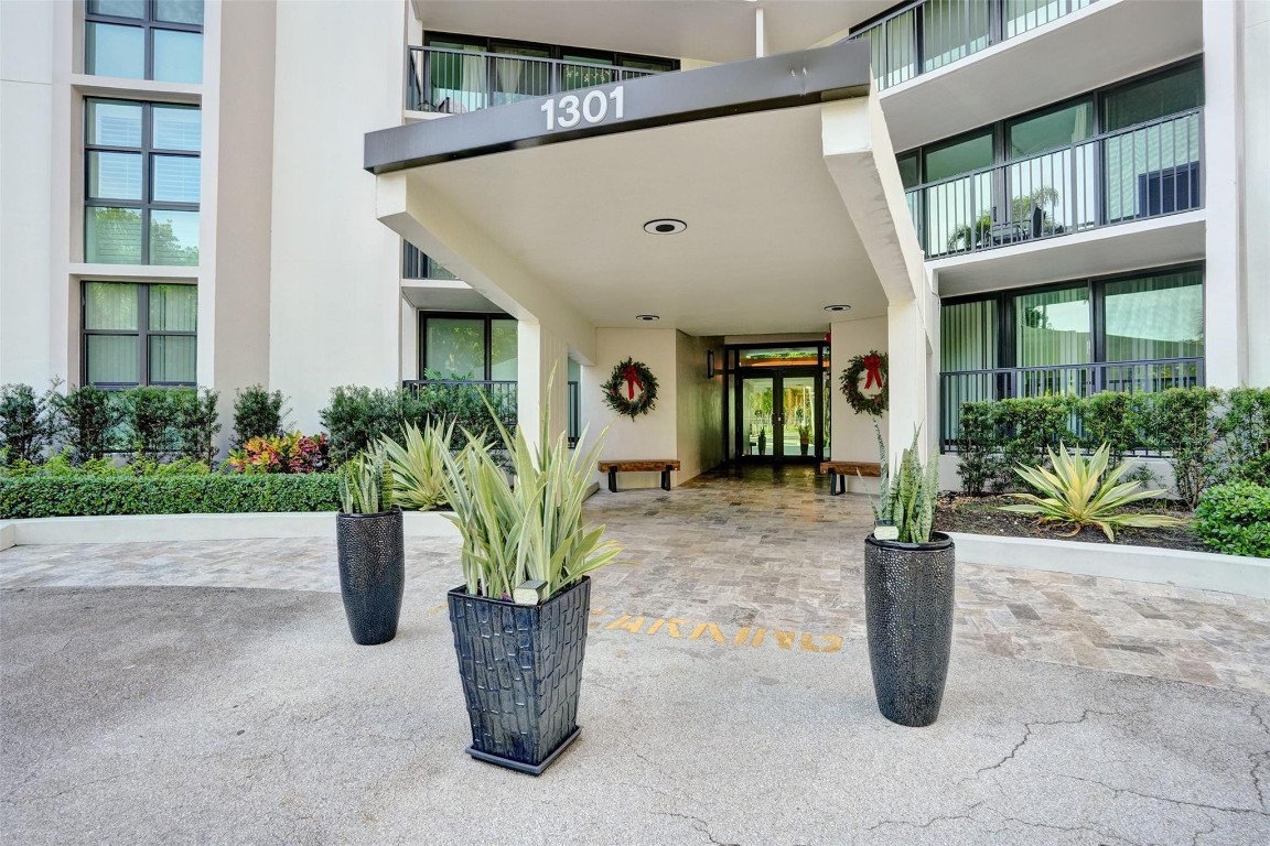 1301 River Reach Dr #309 Fort Lauderdale, FL 33315