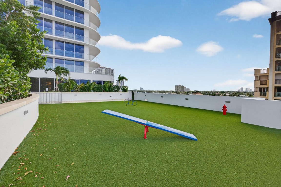 151 N Seabreeze #1101-E Fort Lauderdale, FL 33304