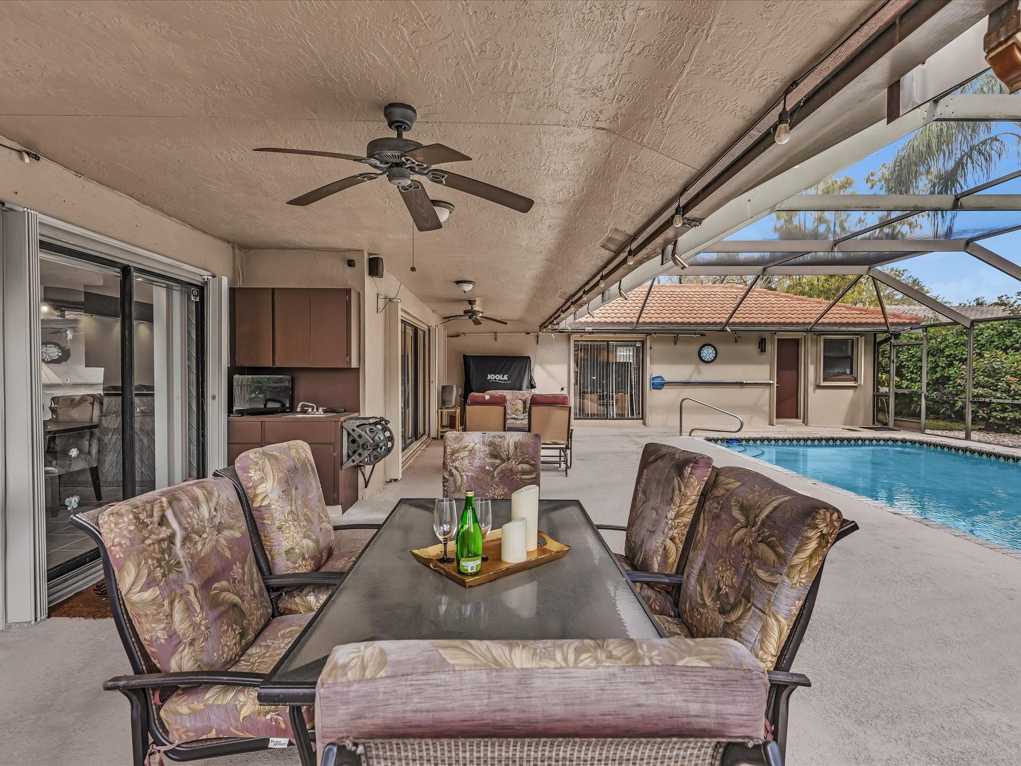 5355 N Springs Coral Springs, FL 33076