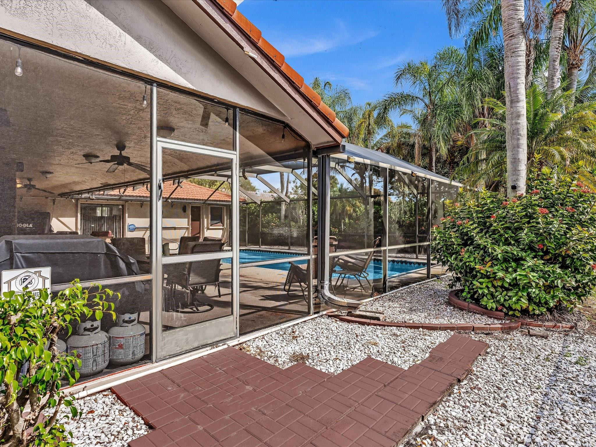 5355 N Springs Coral Springs, FL 33076