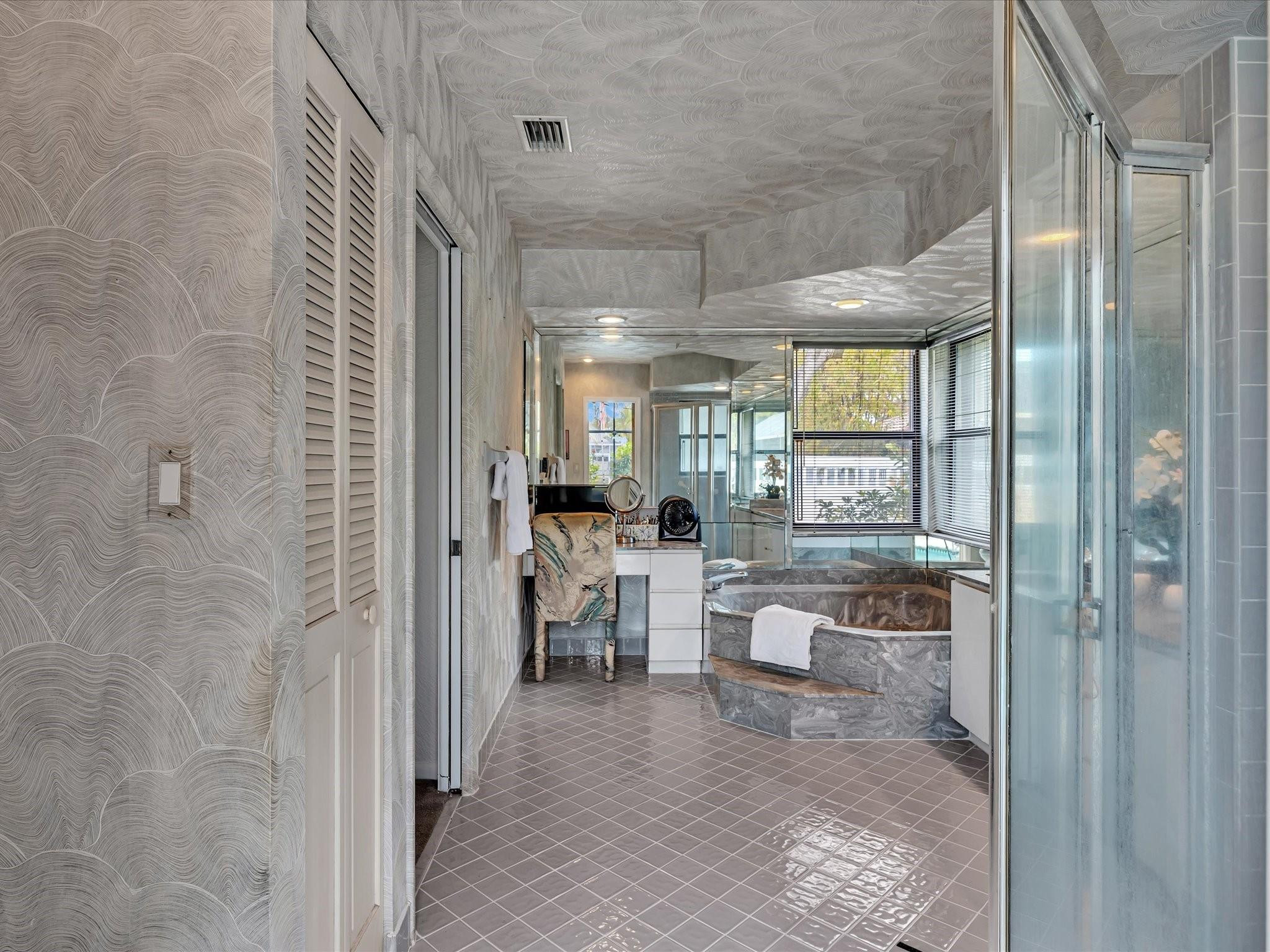 5355 N Springs Coral Springs, FL 33076