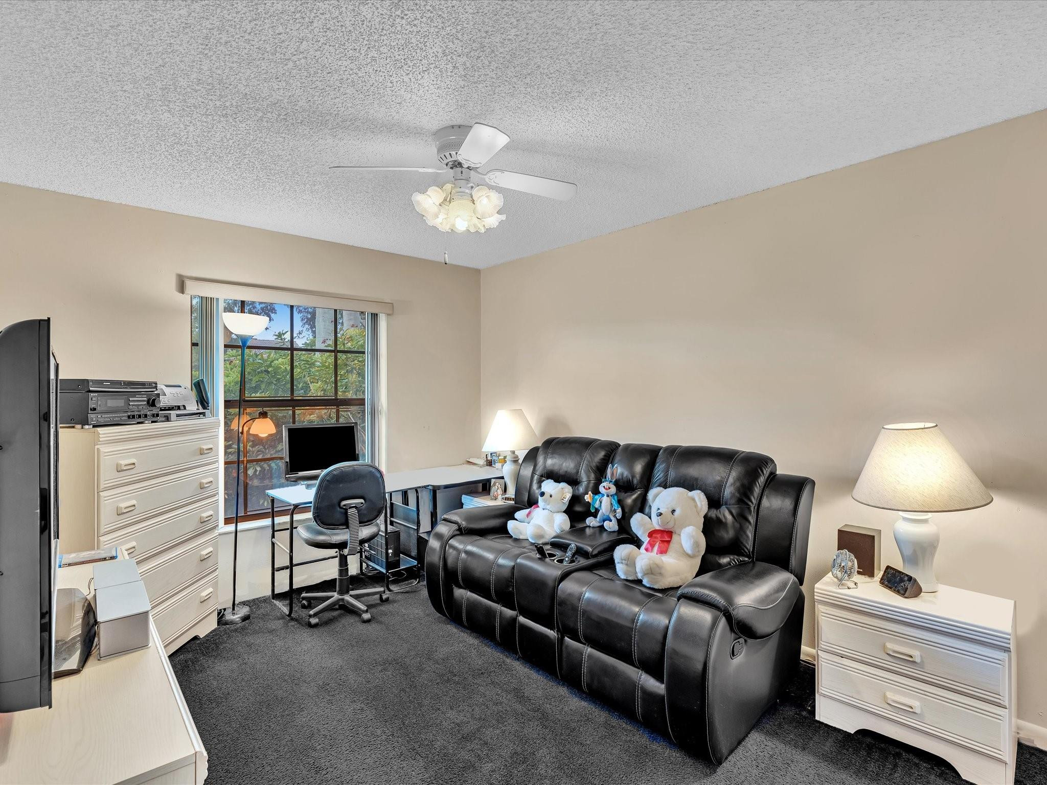 5355 N Springs Coral Springs, FL 33076