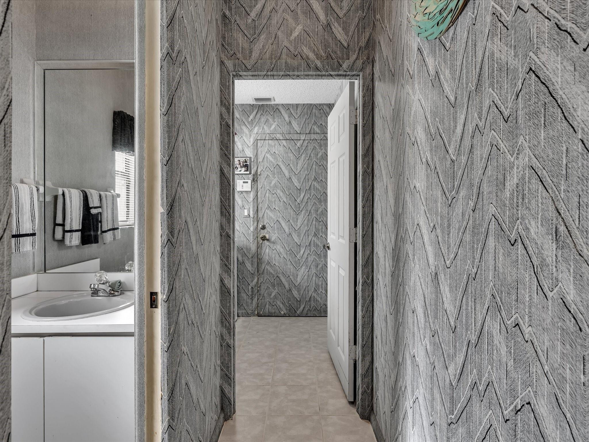 5355 N Springs Coral Springs, FL 33076