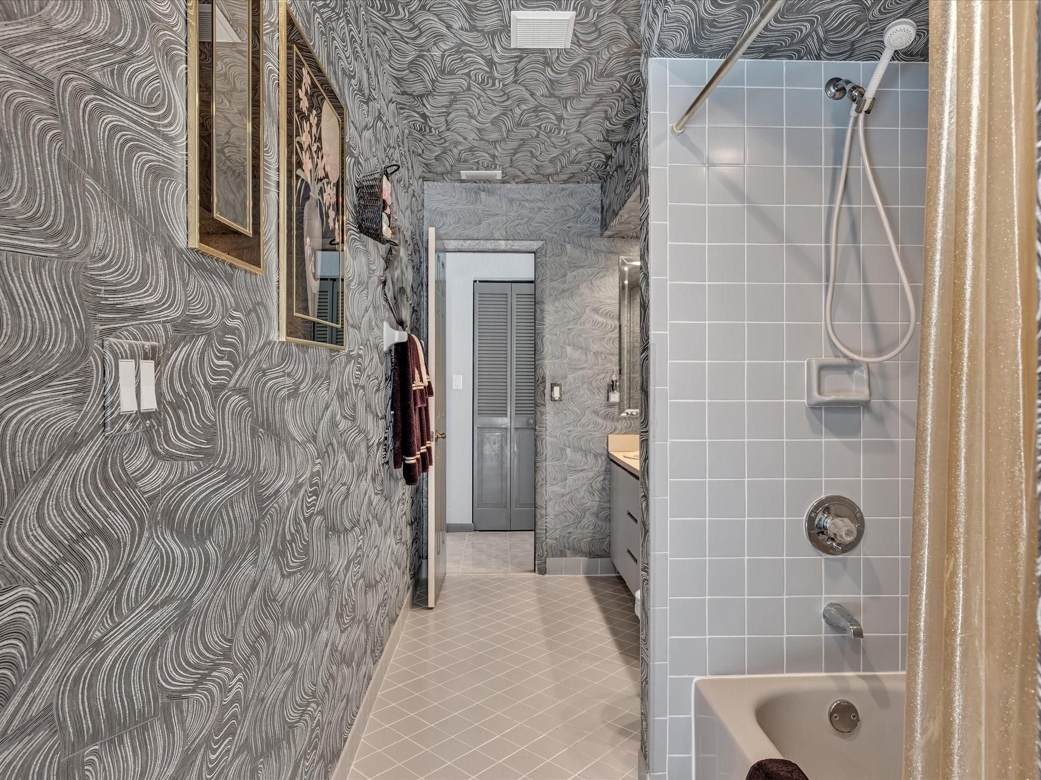 5355 N Springs Coral Springs, FL 33076