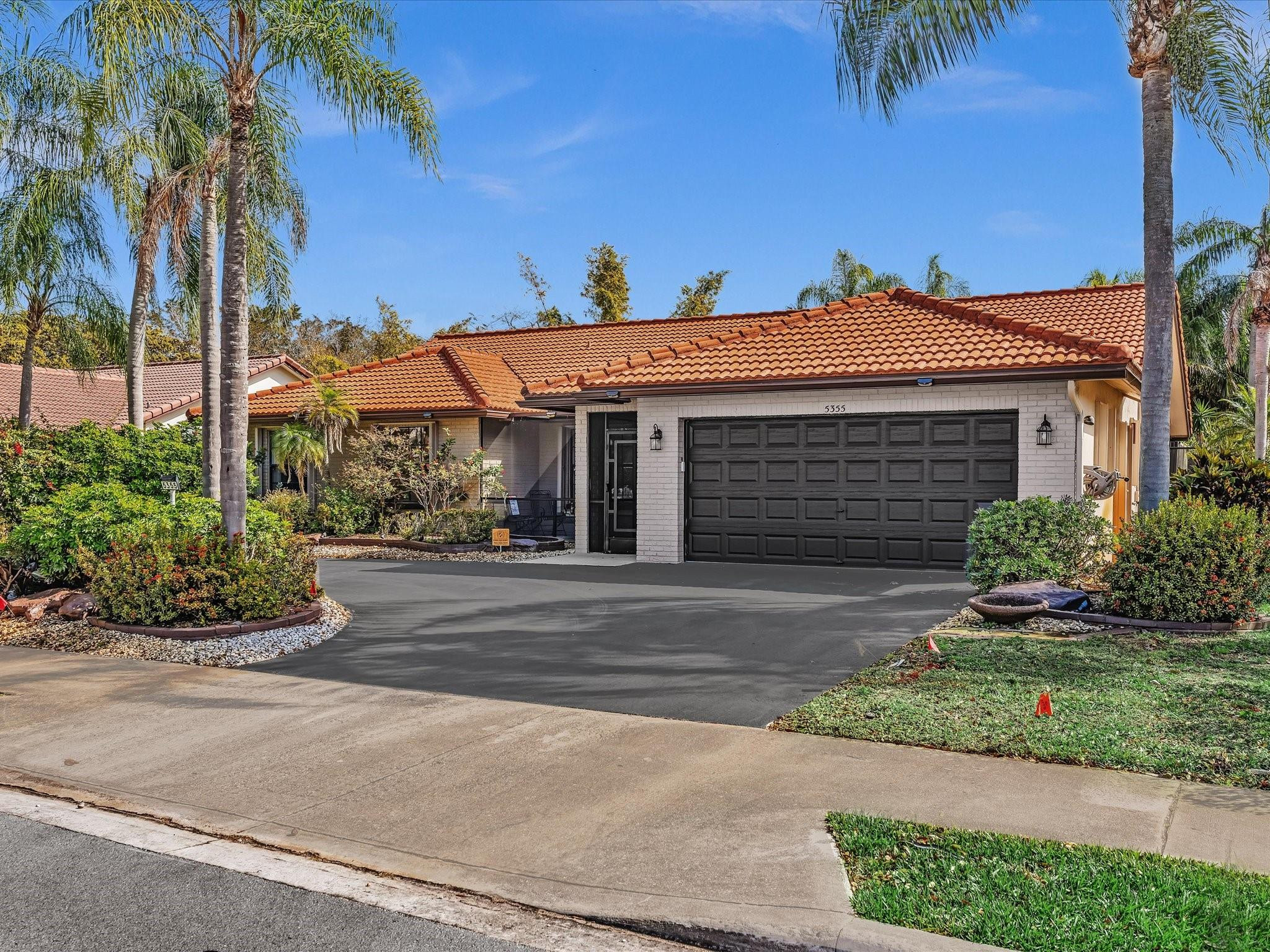 5355 N Springs Coral Springs, FL 33076