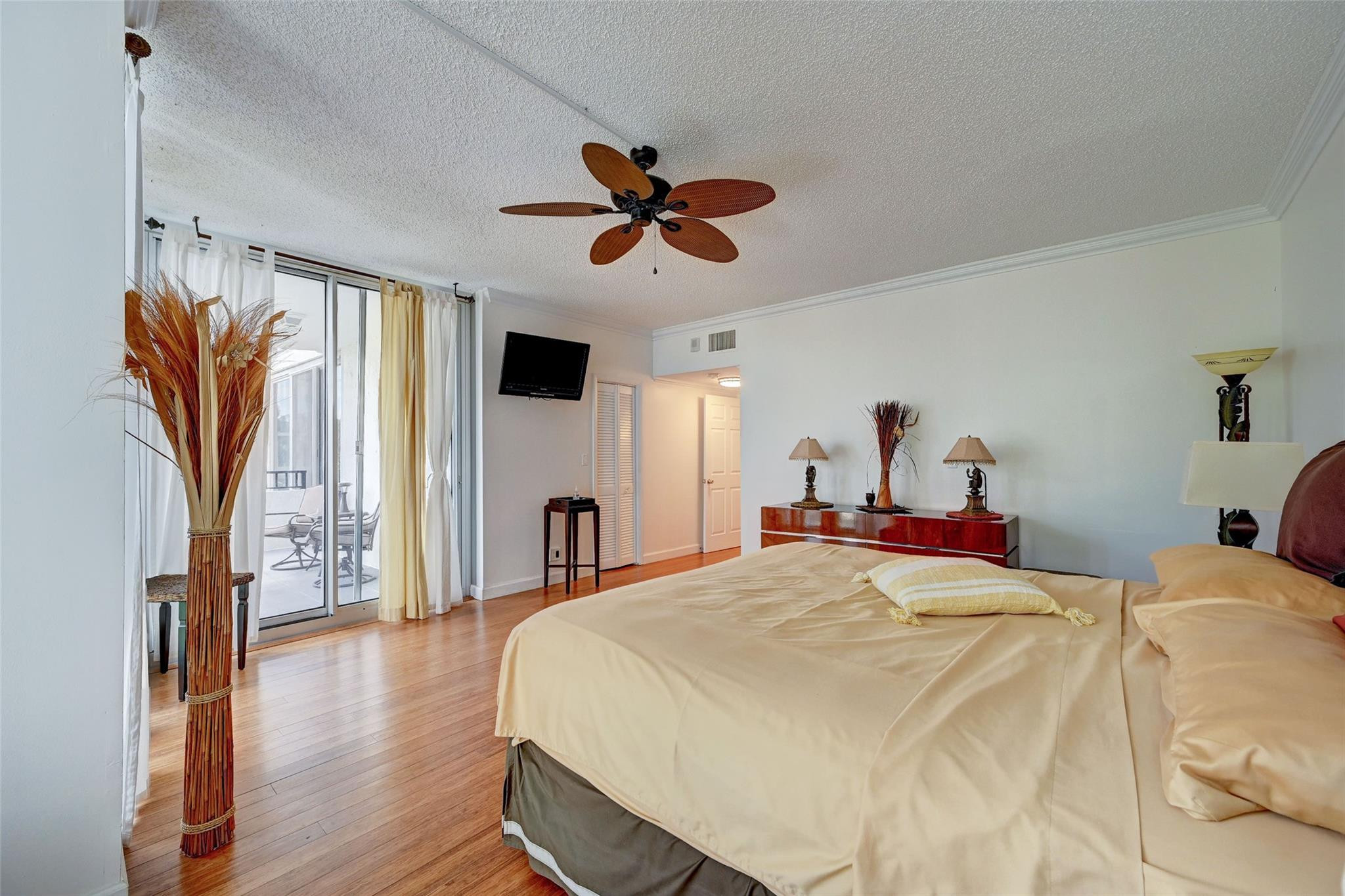 525 N Ocean #T-2 Pompano Beach, FL 33062