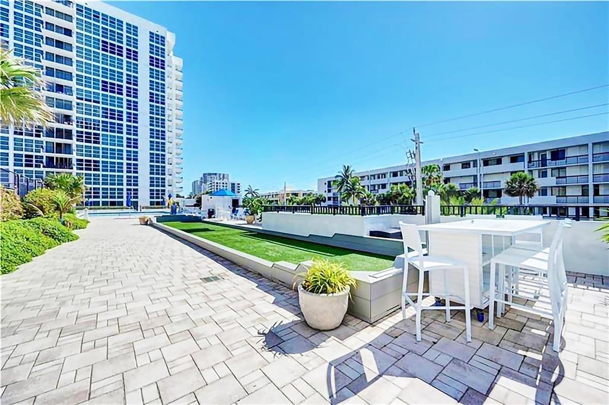 525 N Ocean #T-2 Pompano Beach, FL 33062