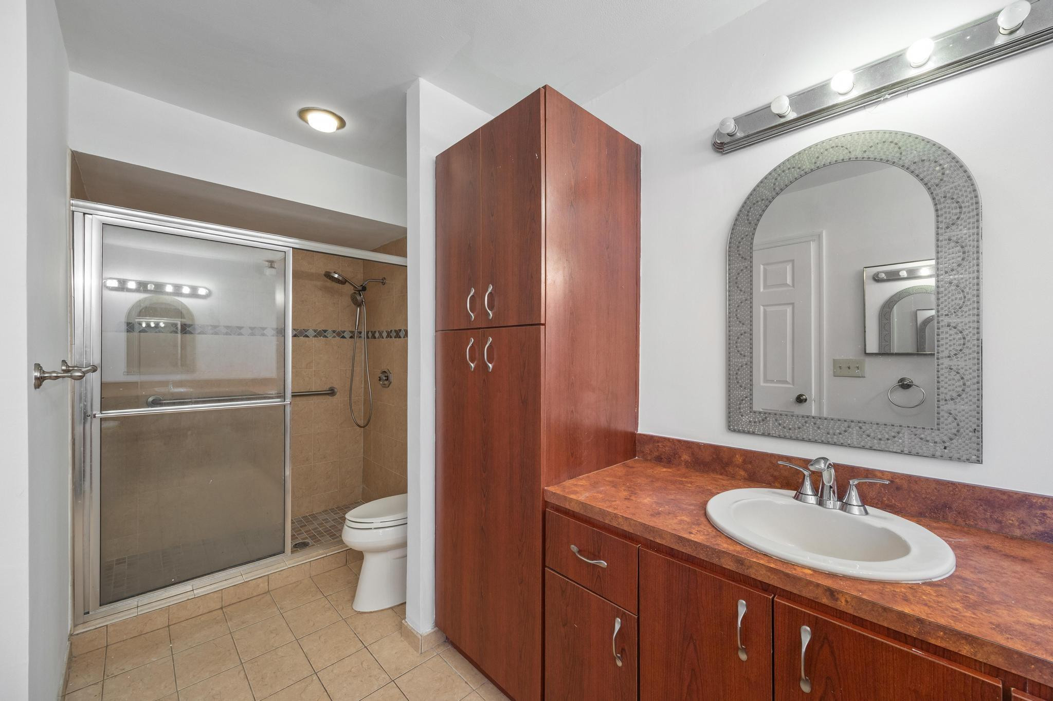 2925 Azalea Hollywood, FL 33026