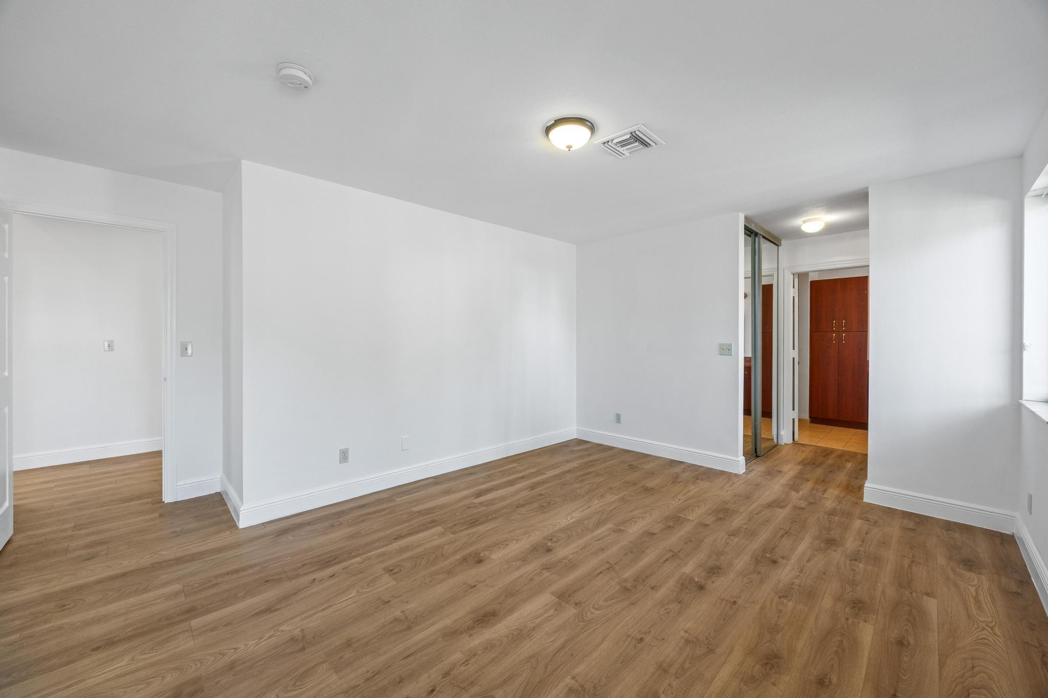 2925 Azalea Hollywood, FL 33026