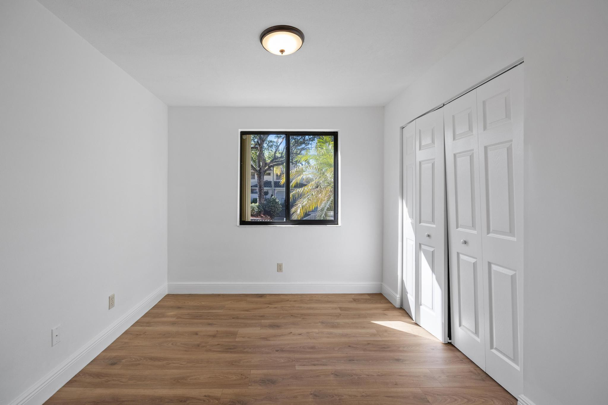 2925 Azalea Hollywood, FL 33026