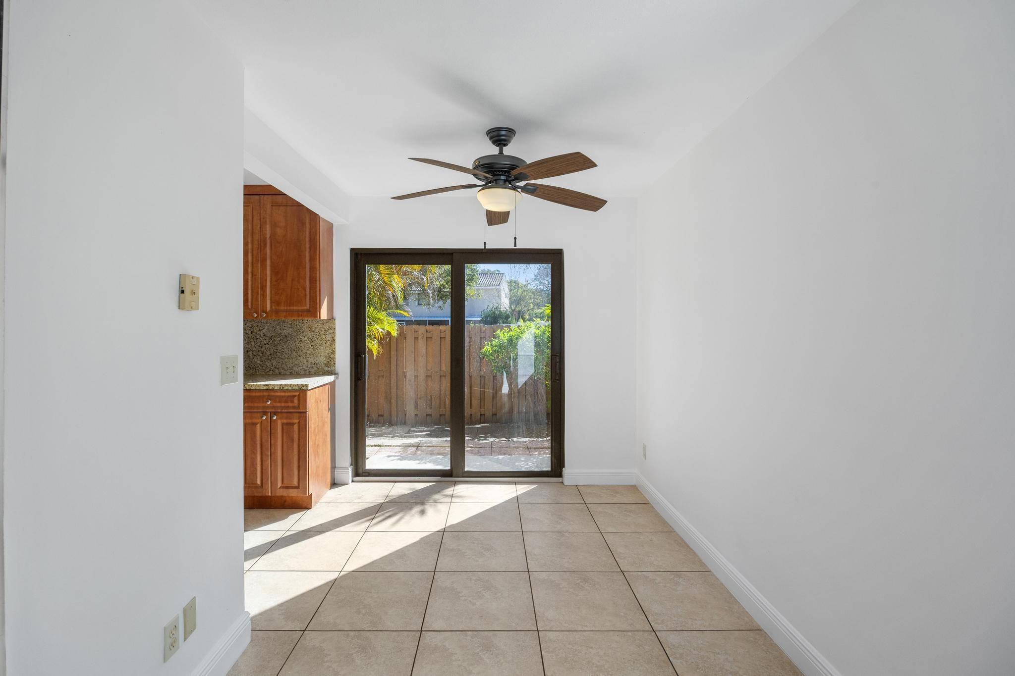 2925 Azalea Hollywood, FL 33026