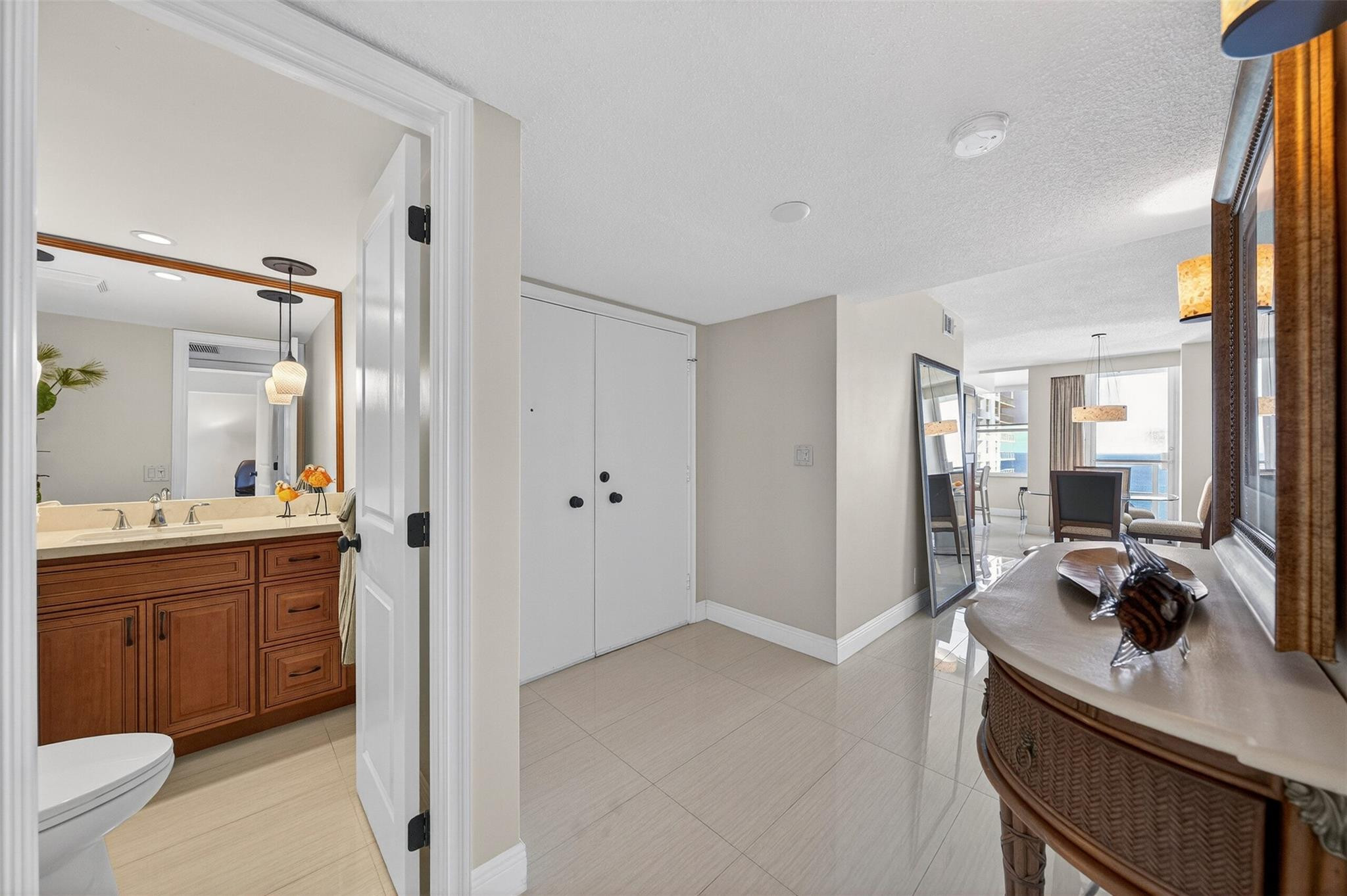 4300 N Ocean #14E Fort Lauderdale, FL 33308