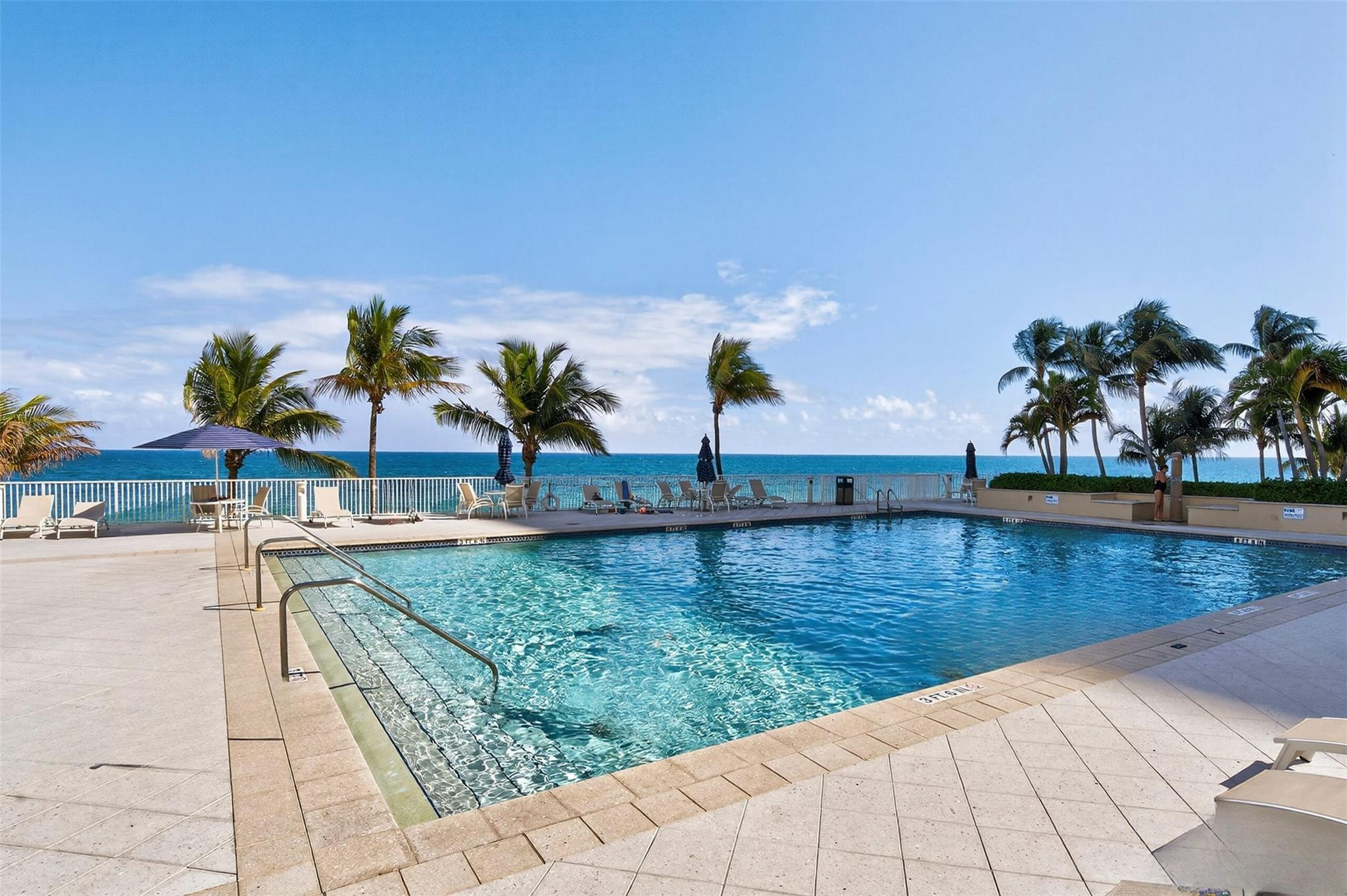 4300 N Ocean #14E Fort Lauderdale, FL 33308